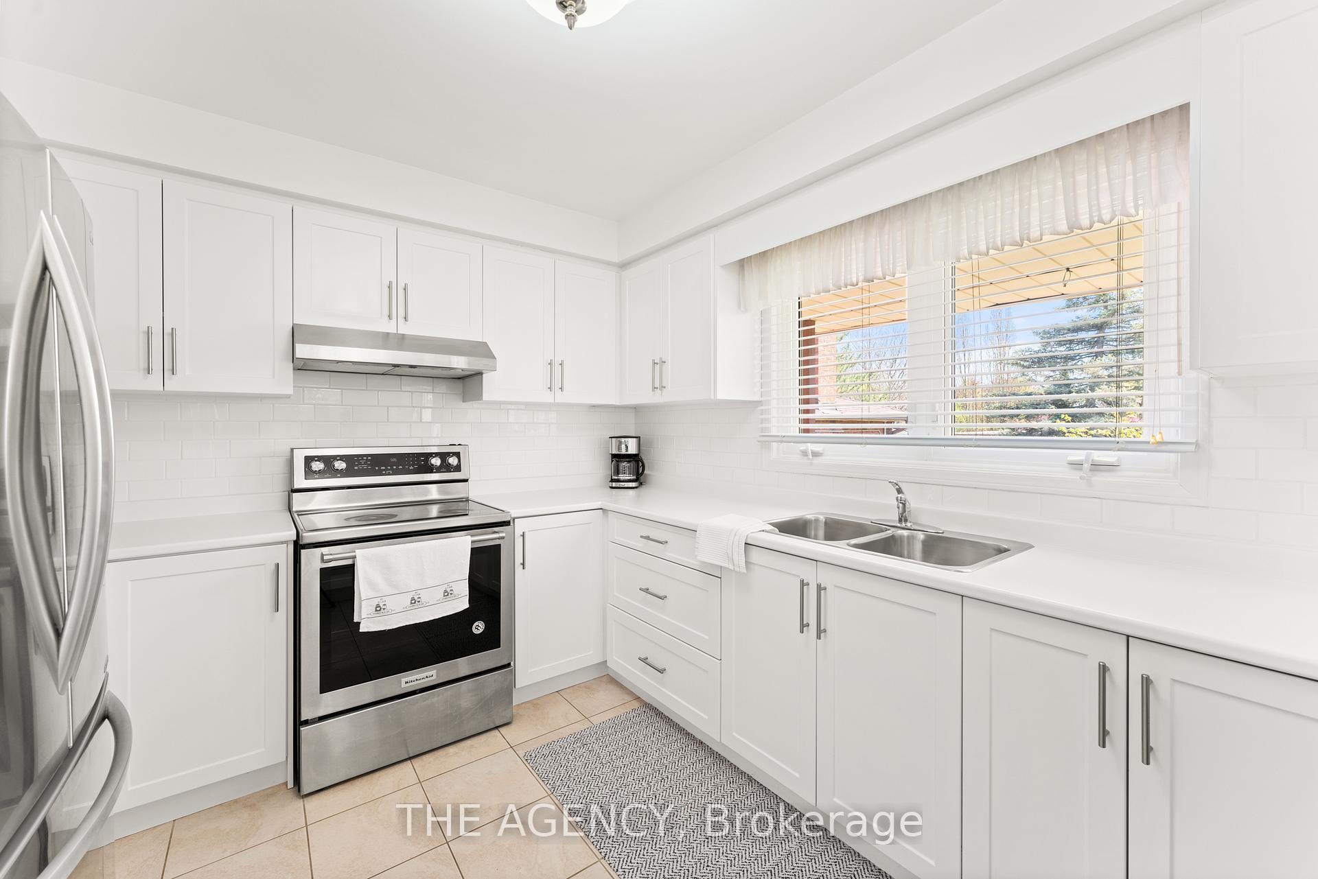 Photo 18 of 46 Jeanne Drive, Vaughan, East Woodbridge — HOMEH
