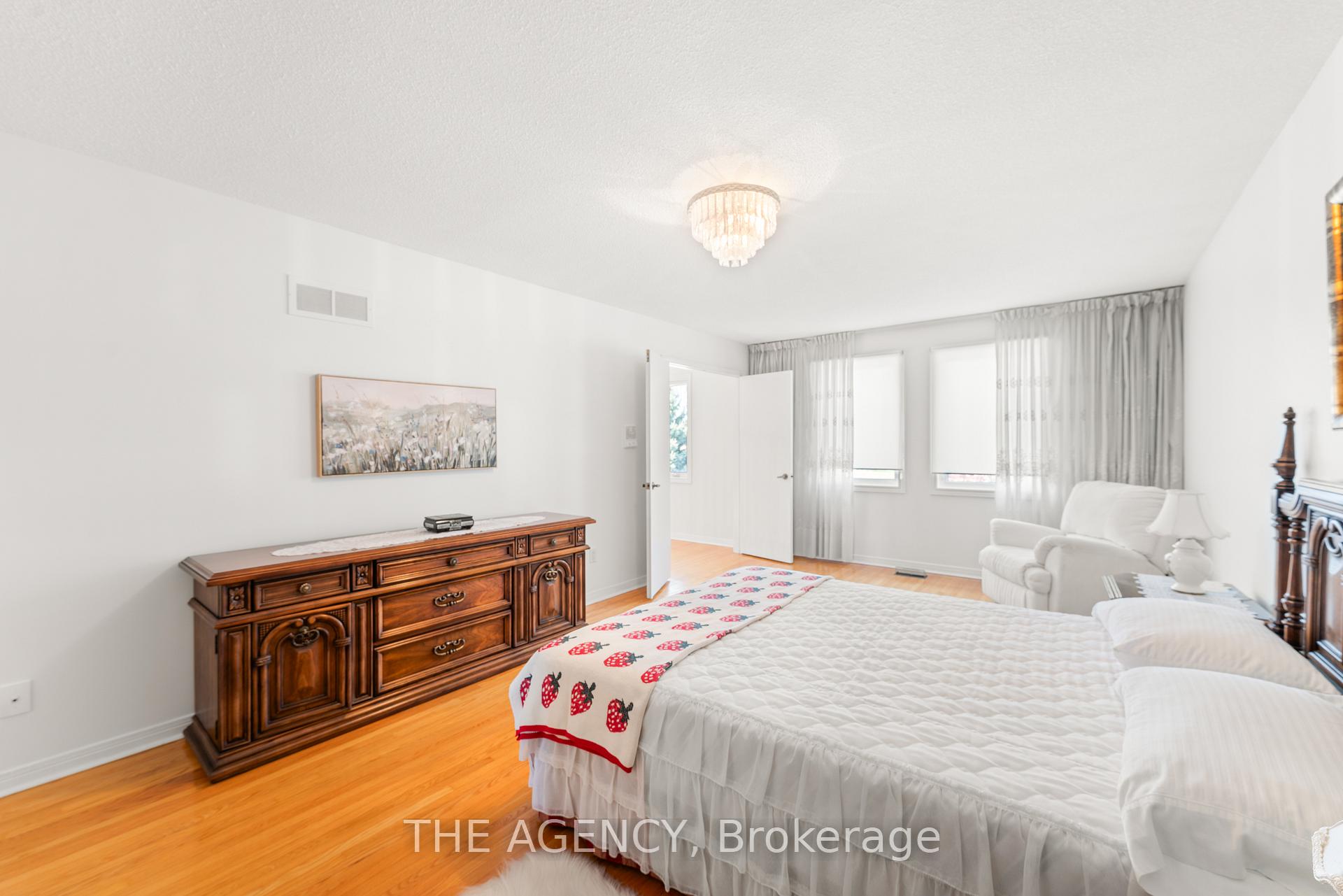 Photo 39 of 46 Jeanne Drive, Vaughan, East Woodbridge — HOMEH