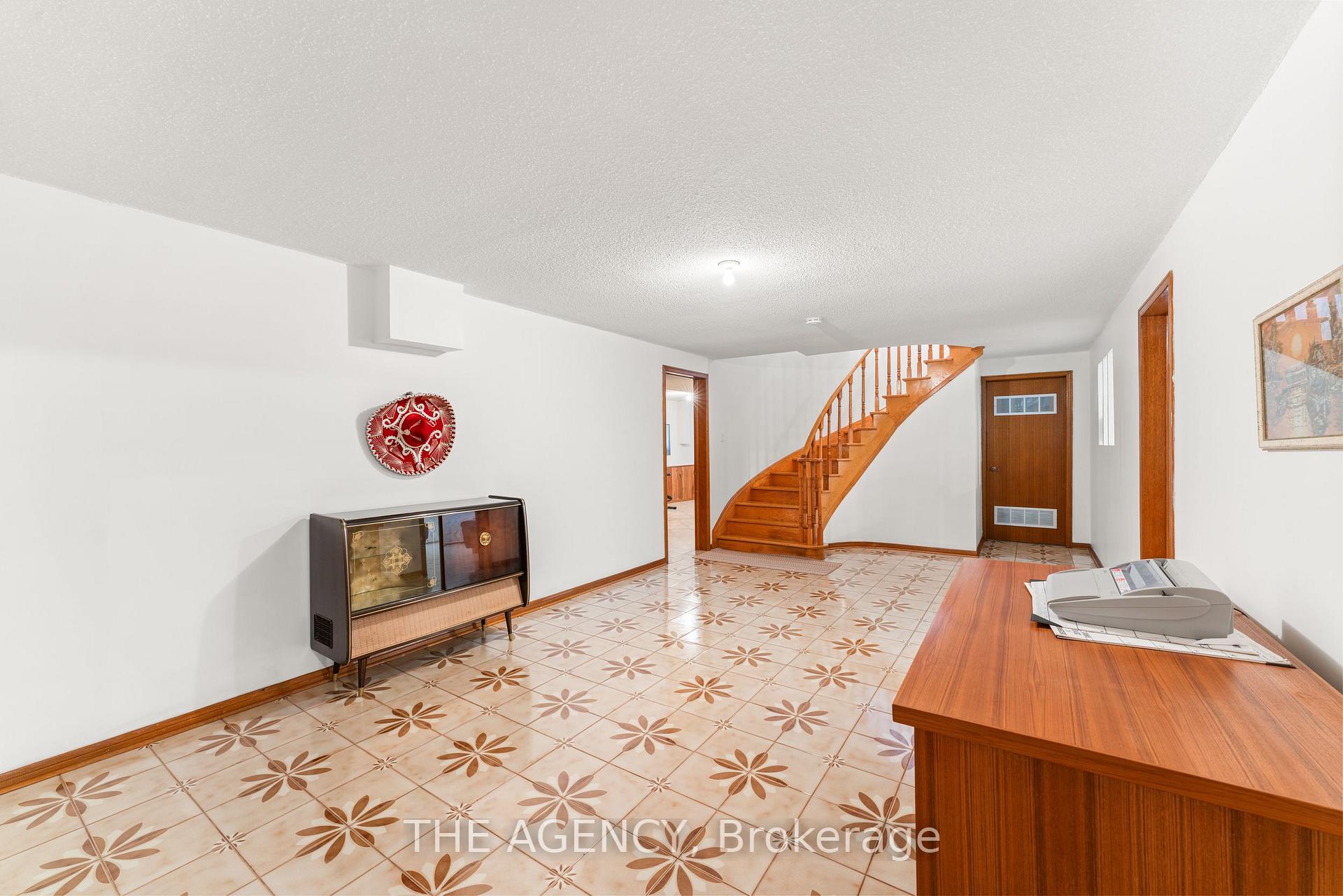 Photo 49 of 46 Jeanne Drive, Vaughan, East Woodbridge — HOMEH
