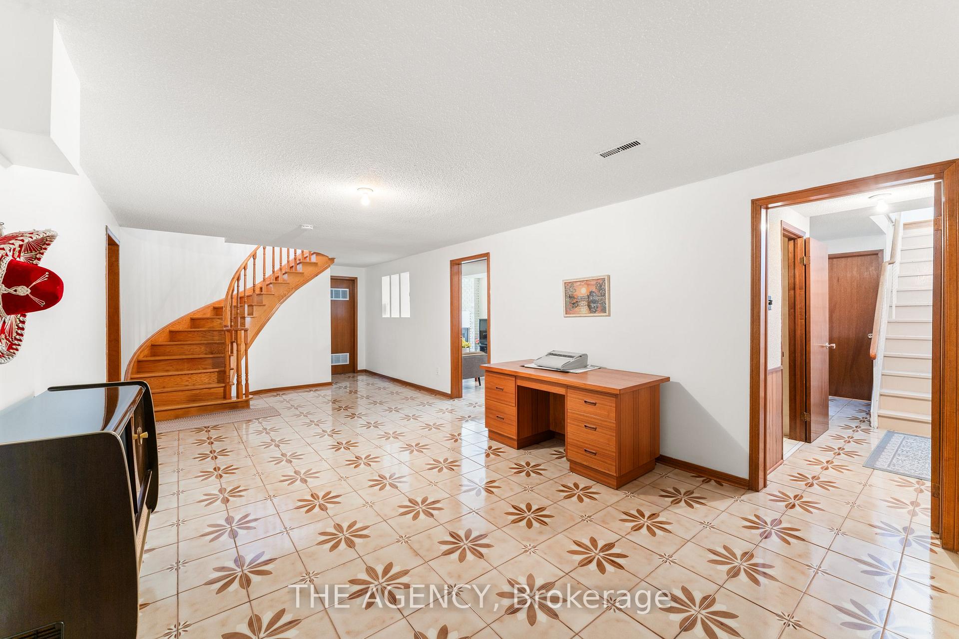 Photo 46 of 46 Jeanne Drive, Vaughan, East Woodbridge — HOMEH