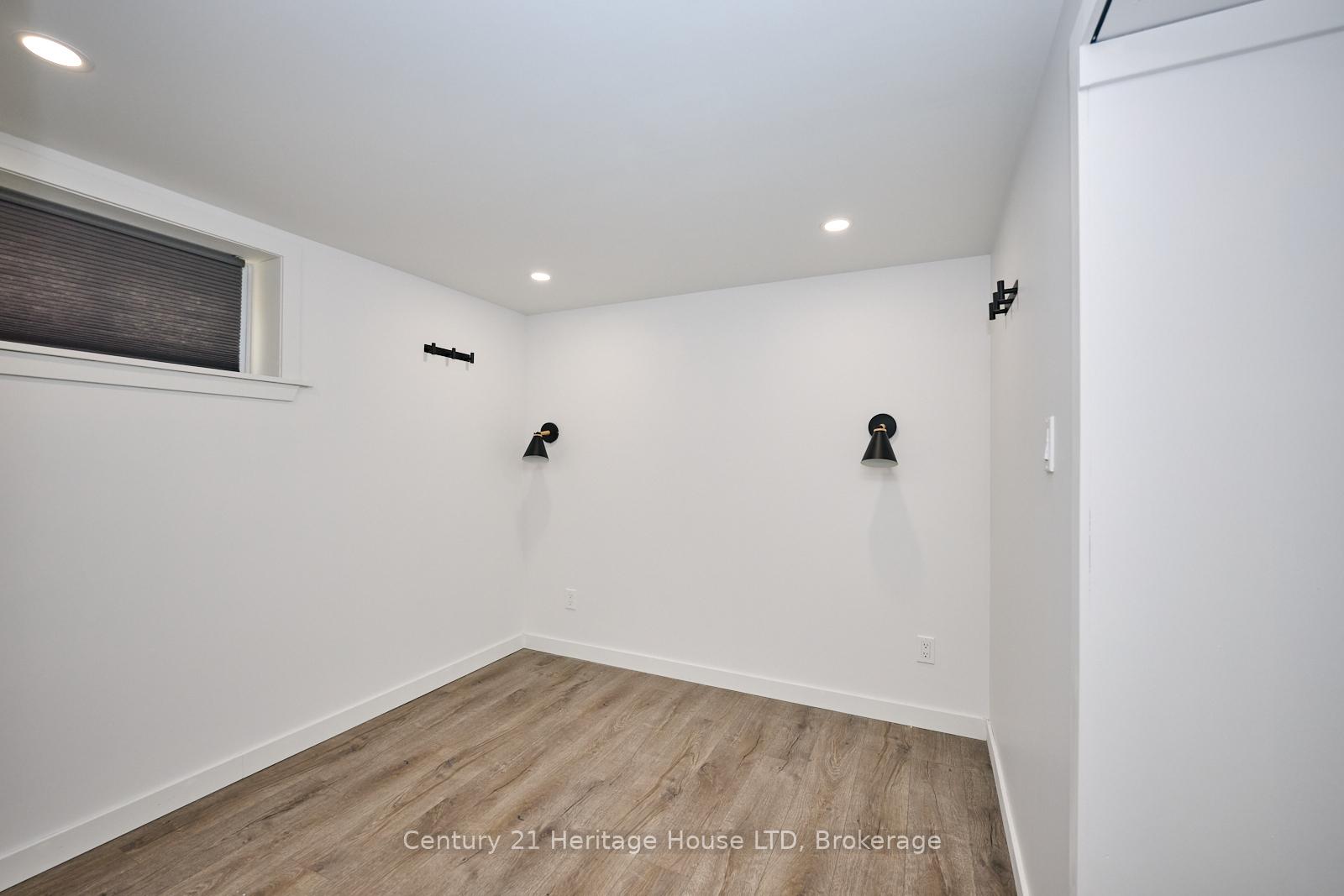 Photo 19 of 21 Spruce Street, St. Catharines, Downtown — HOMEH