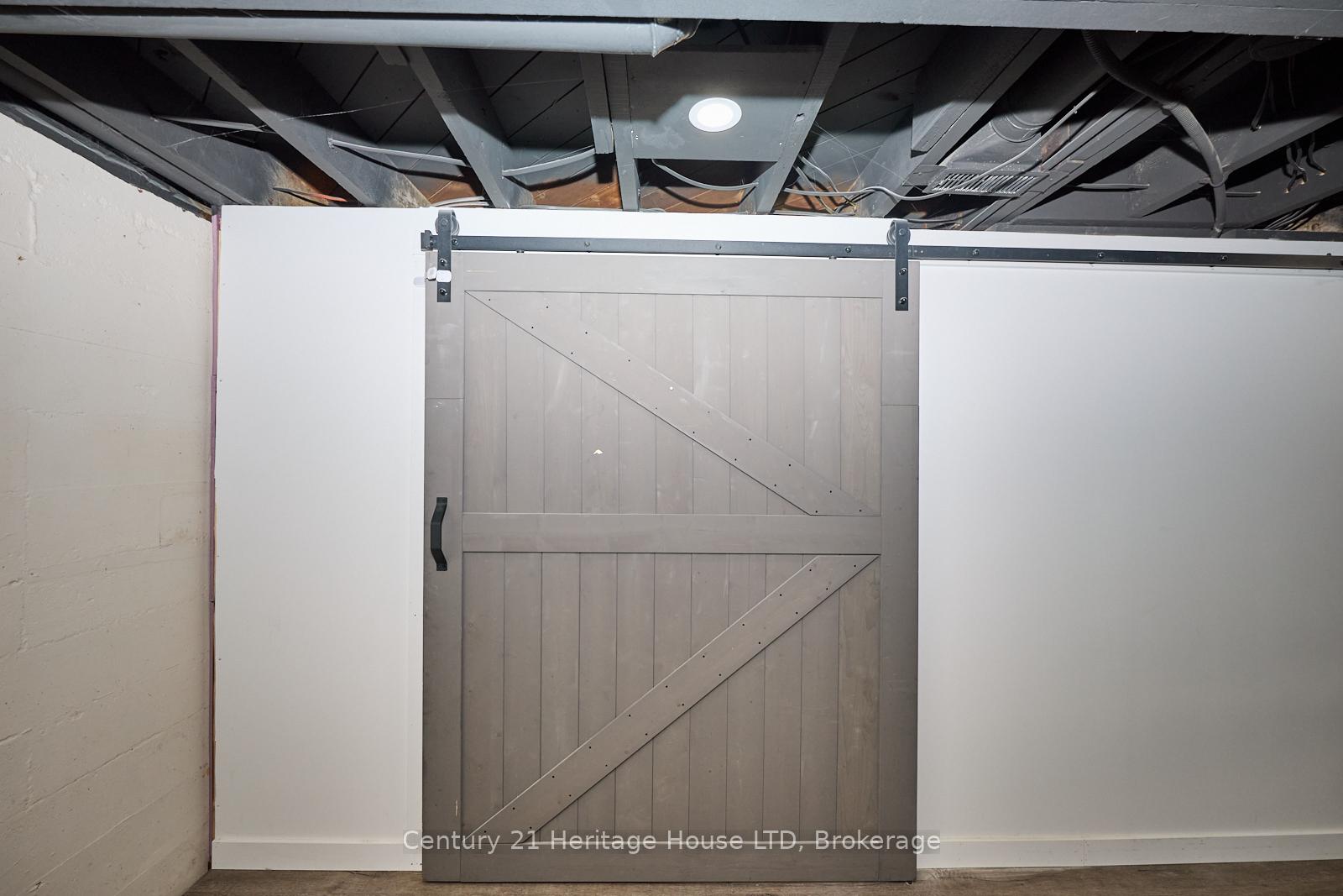 Photo 18 of 21 Spruce Street, St. Catharines, Downtown — HOMEH