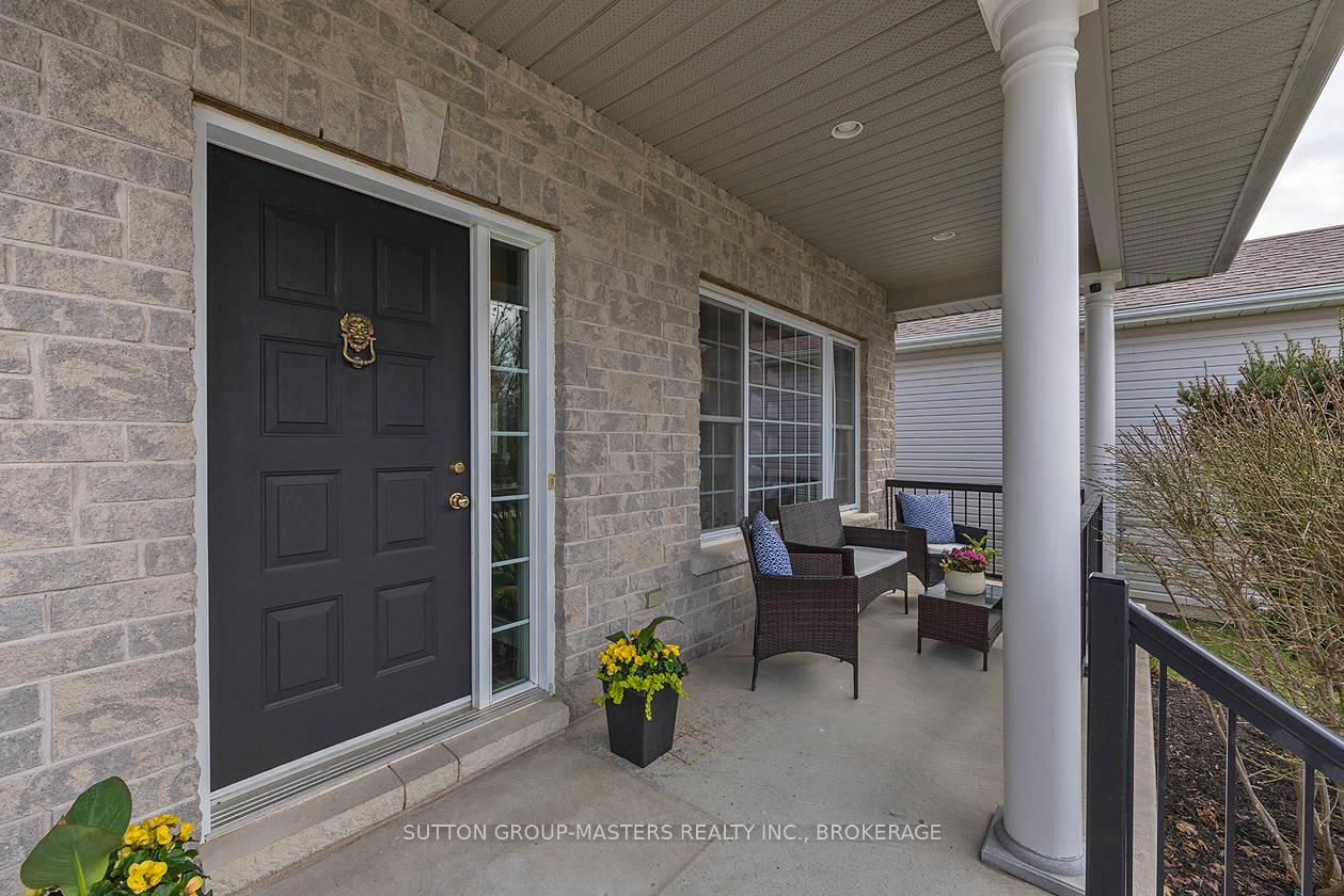 Photo 3 of 151 Rose Abbey Drive, Kingston, Kingston East (Incl Barret Crt) — HOMEH