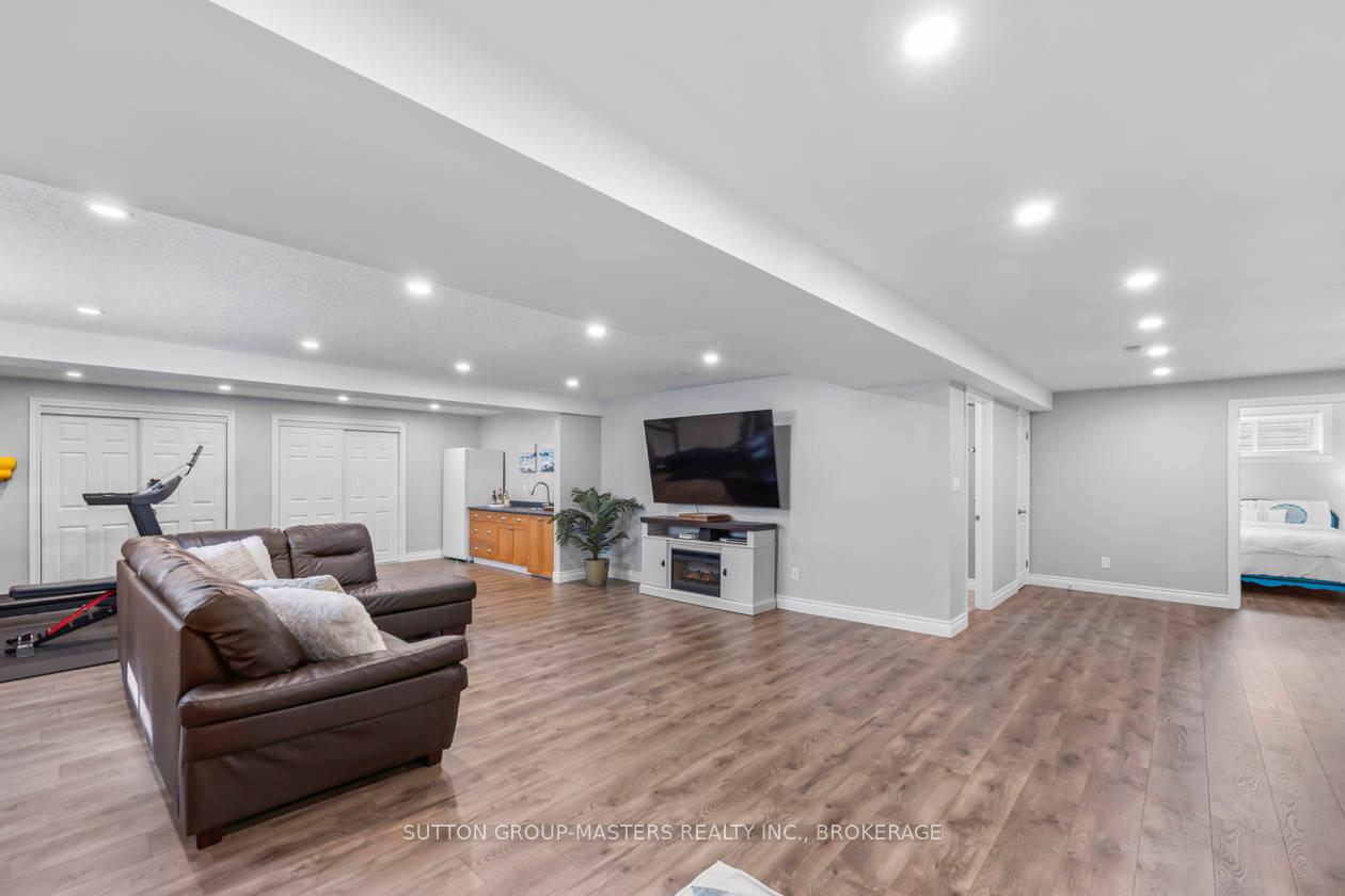 Photo 33 of 151 Rose Abbey Drive, Kingston, Kingston East (Incl Barret Crt) — HOMEH