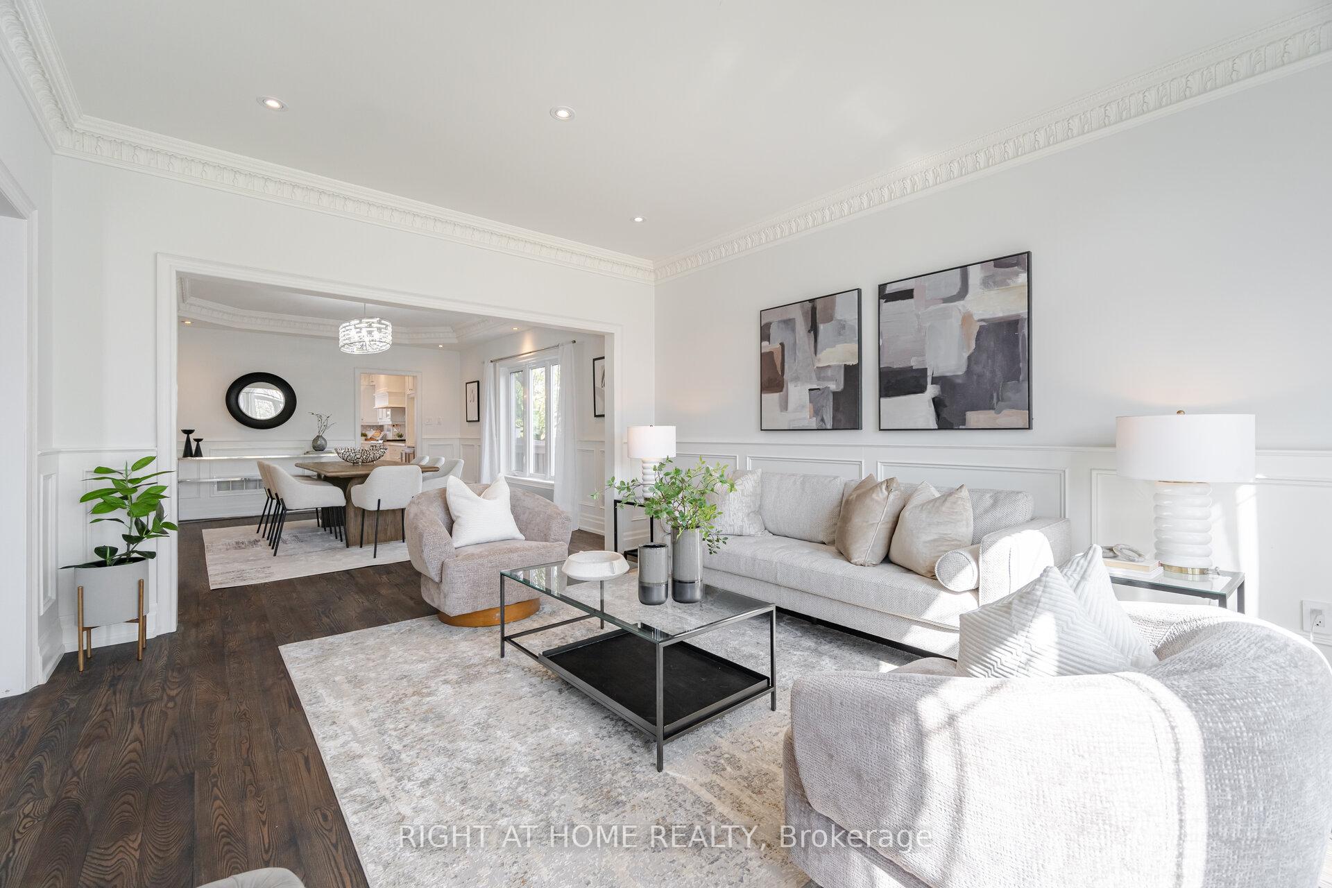Photo 28 of 110 Green Manor Crescent, Vaughan, East Woodbridge — HOMEH