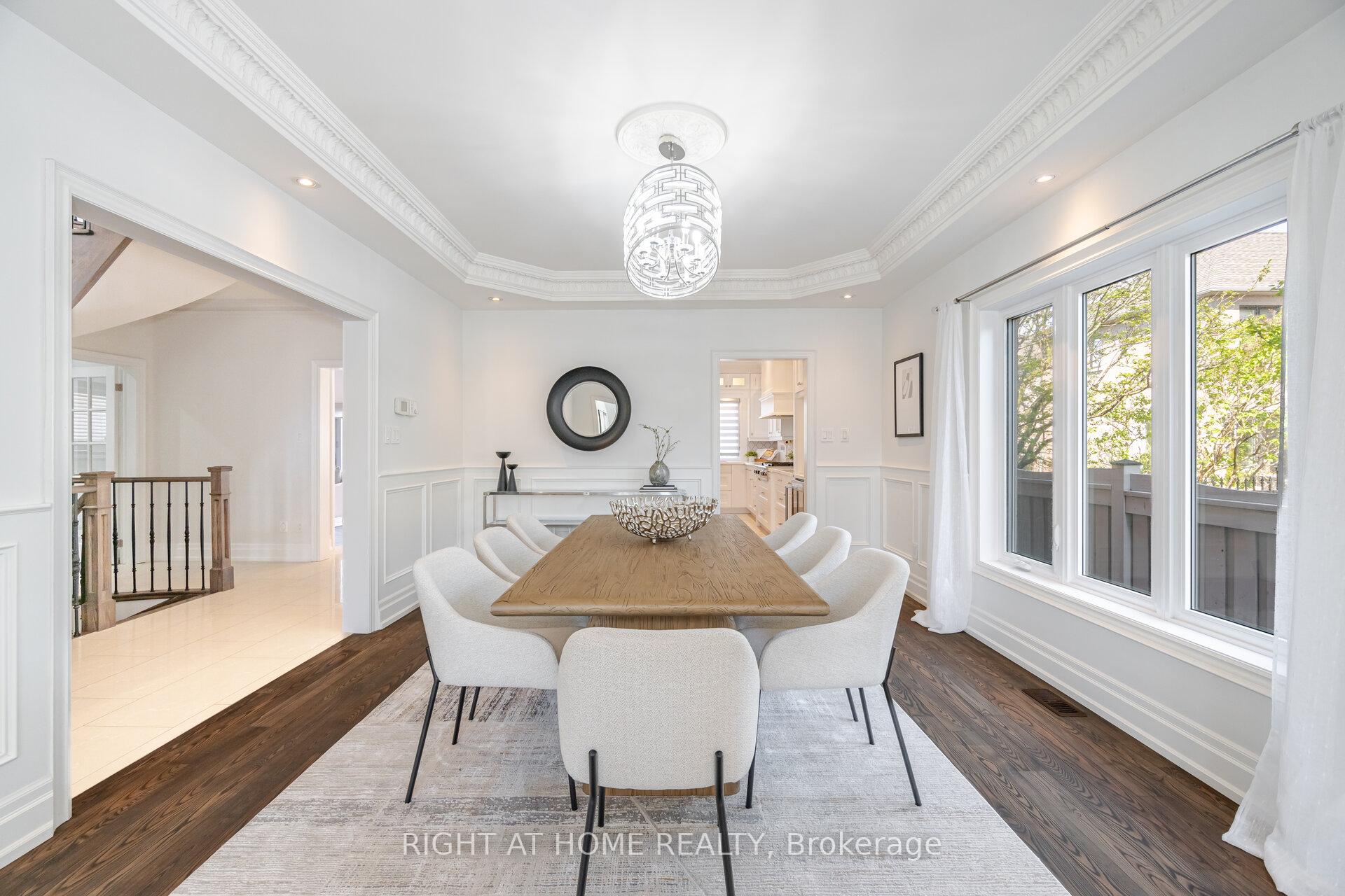 Photo 33 of 110 Green Manor Crescent, Vaughan, East Woodbridge — HOMEH