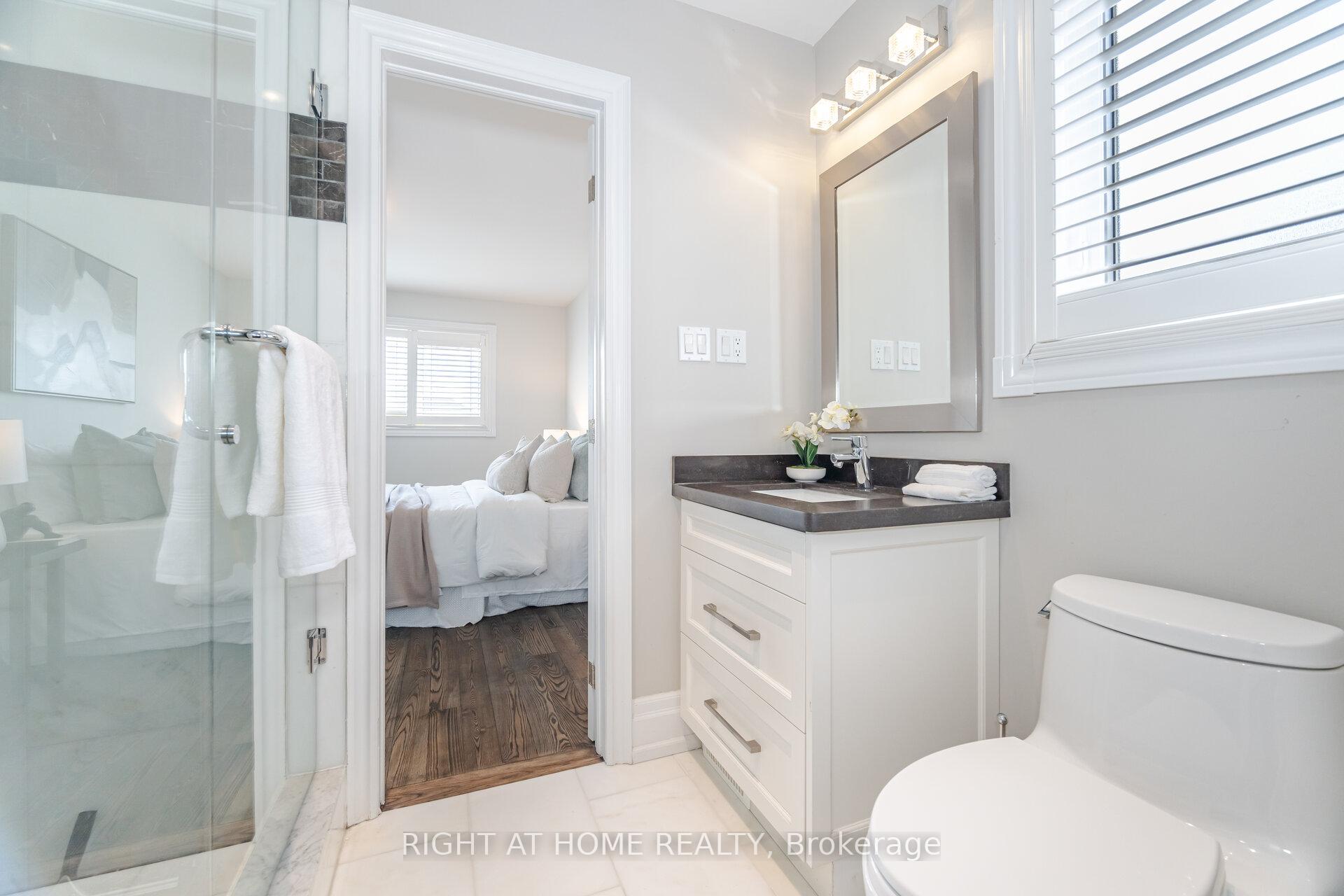 Photo 27 of 110 Green Manor Crescent, Vaughan, East Woodbridge — HOMEH