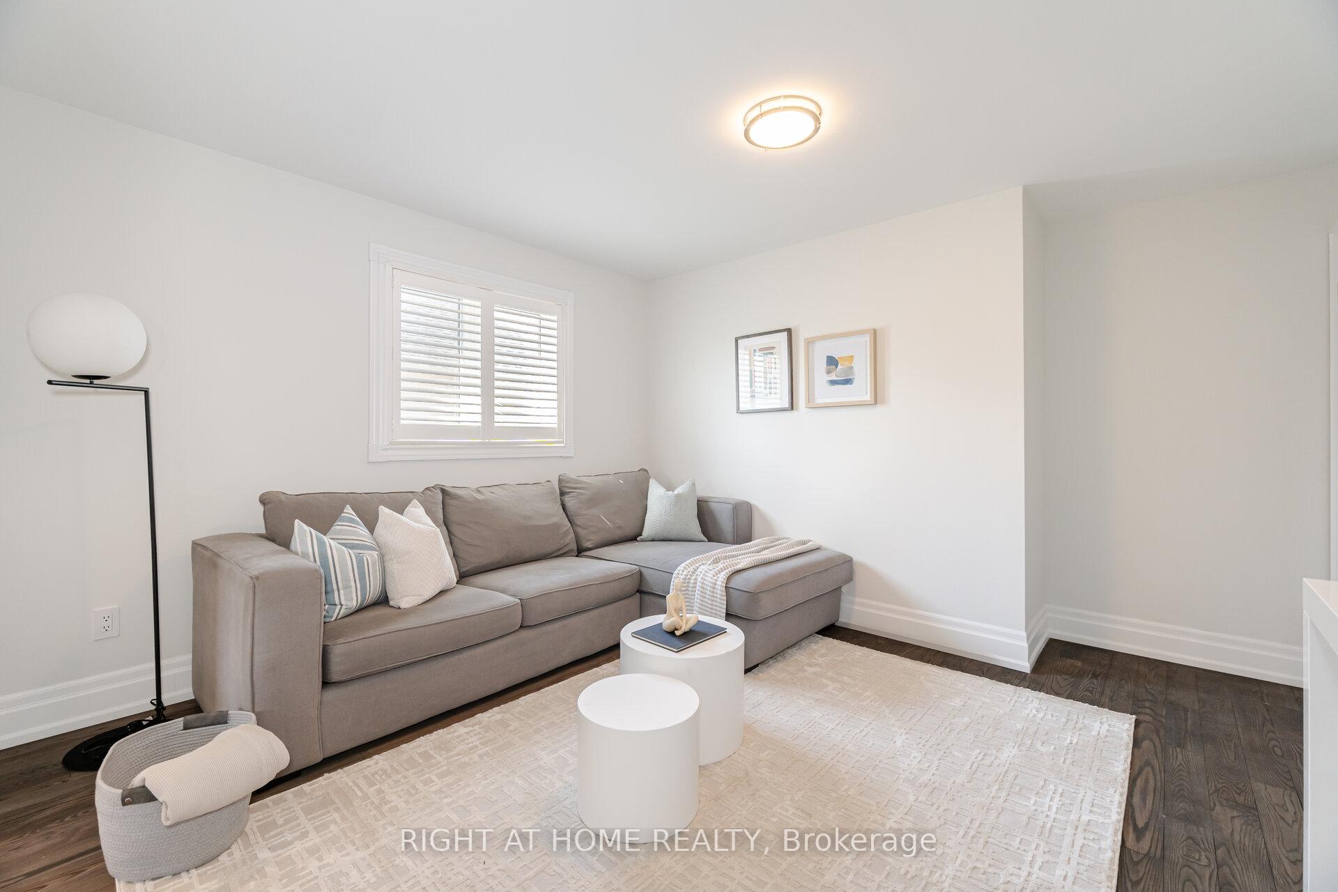 Photo 44 of 110 Green Manor Crescent, Vaughan, East Woodbridge — HOMEH