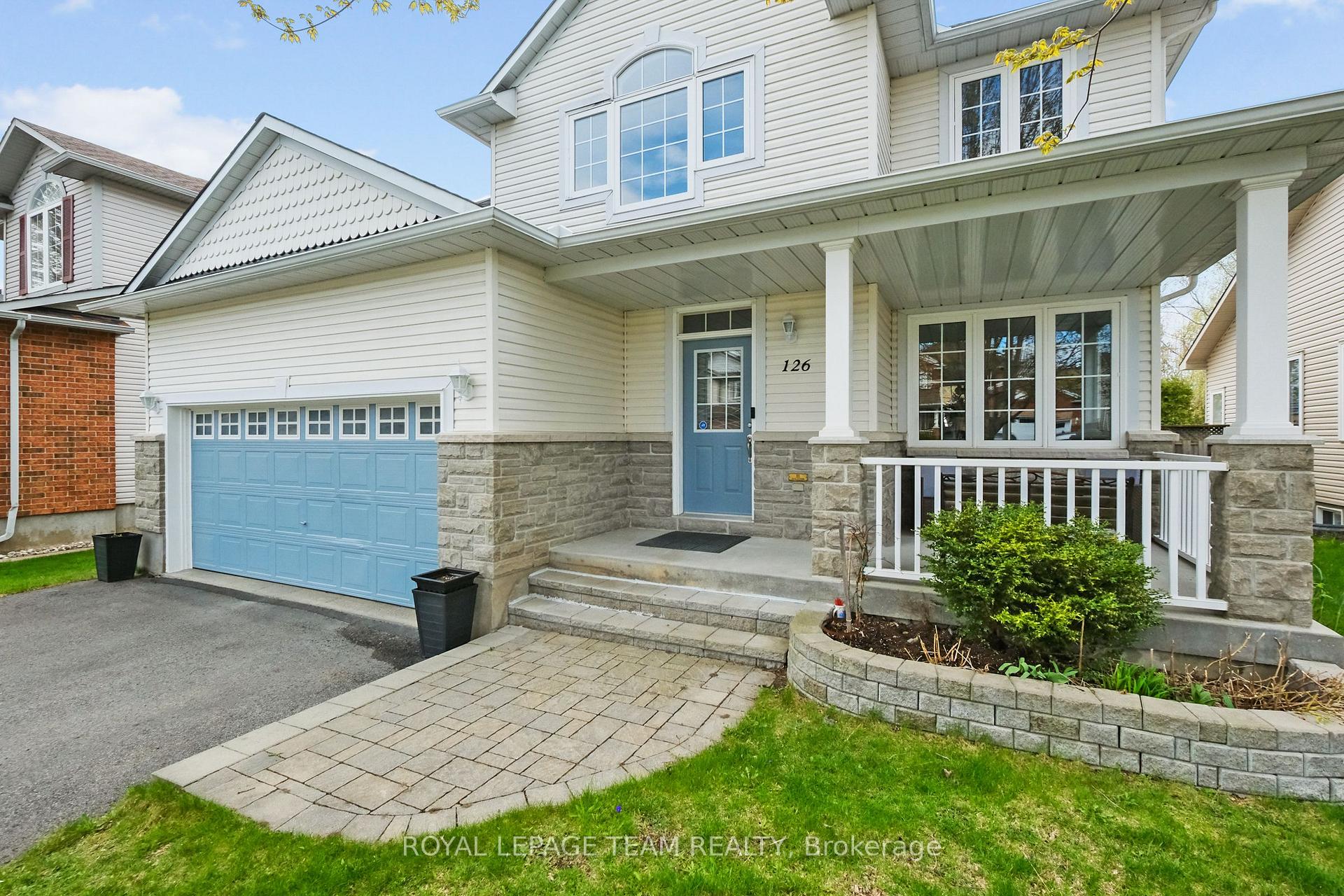 Photo 13 of 126 Arrowwood Drive, Ottawa, Stittsville (South) — HOMEH