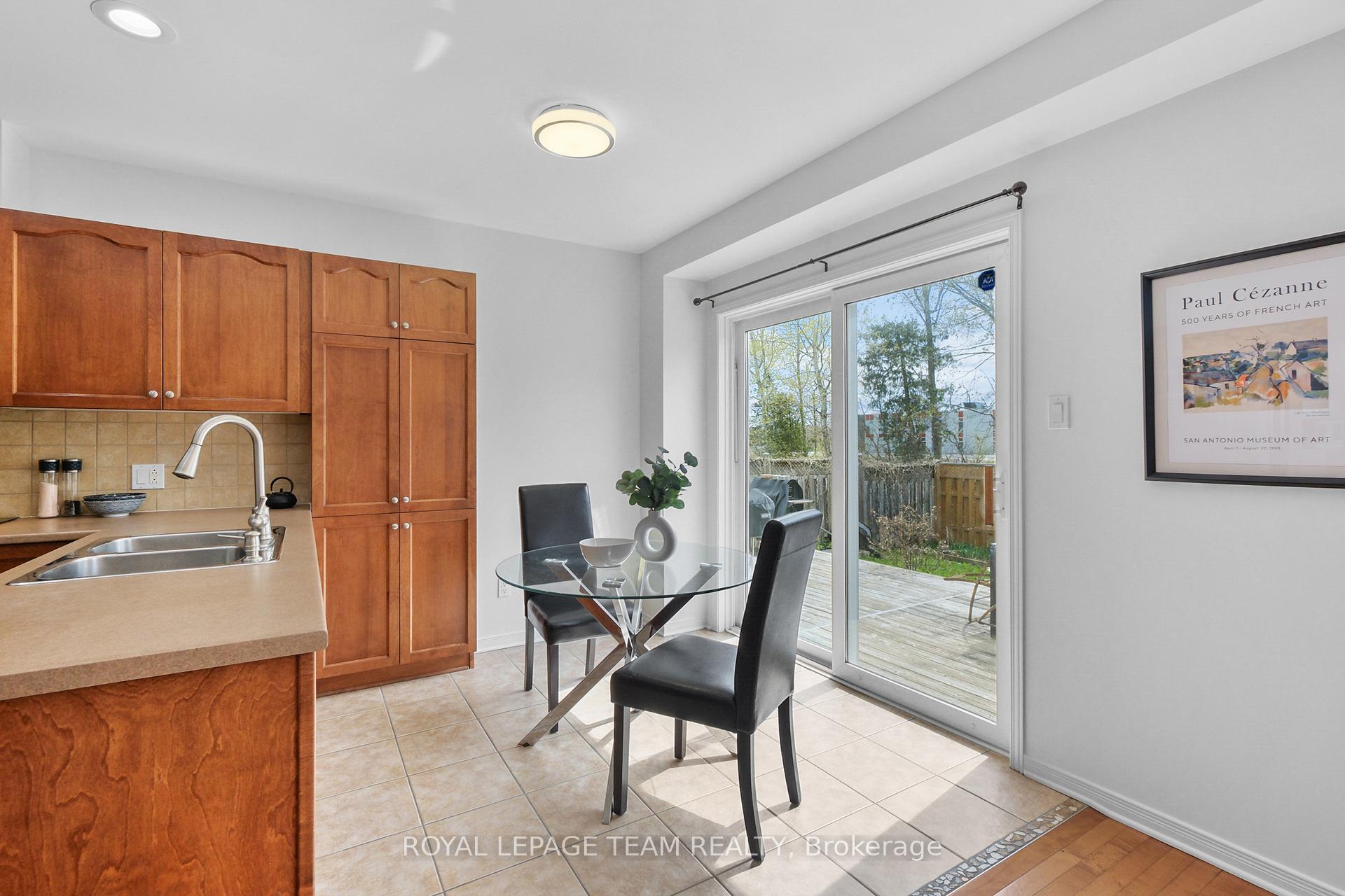 Photo 22 of 126 Arrowwood Drive, Ottawa, Stittsville (South) — HOMEH
