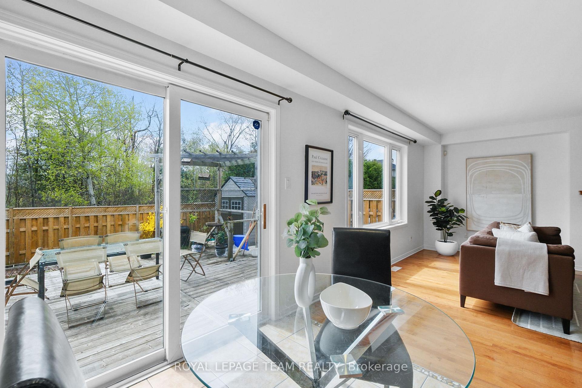 Photo 27 of 126 Arrowwood Drive, Ottawa, Stittsville (South) — HOMEH