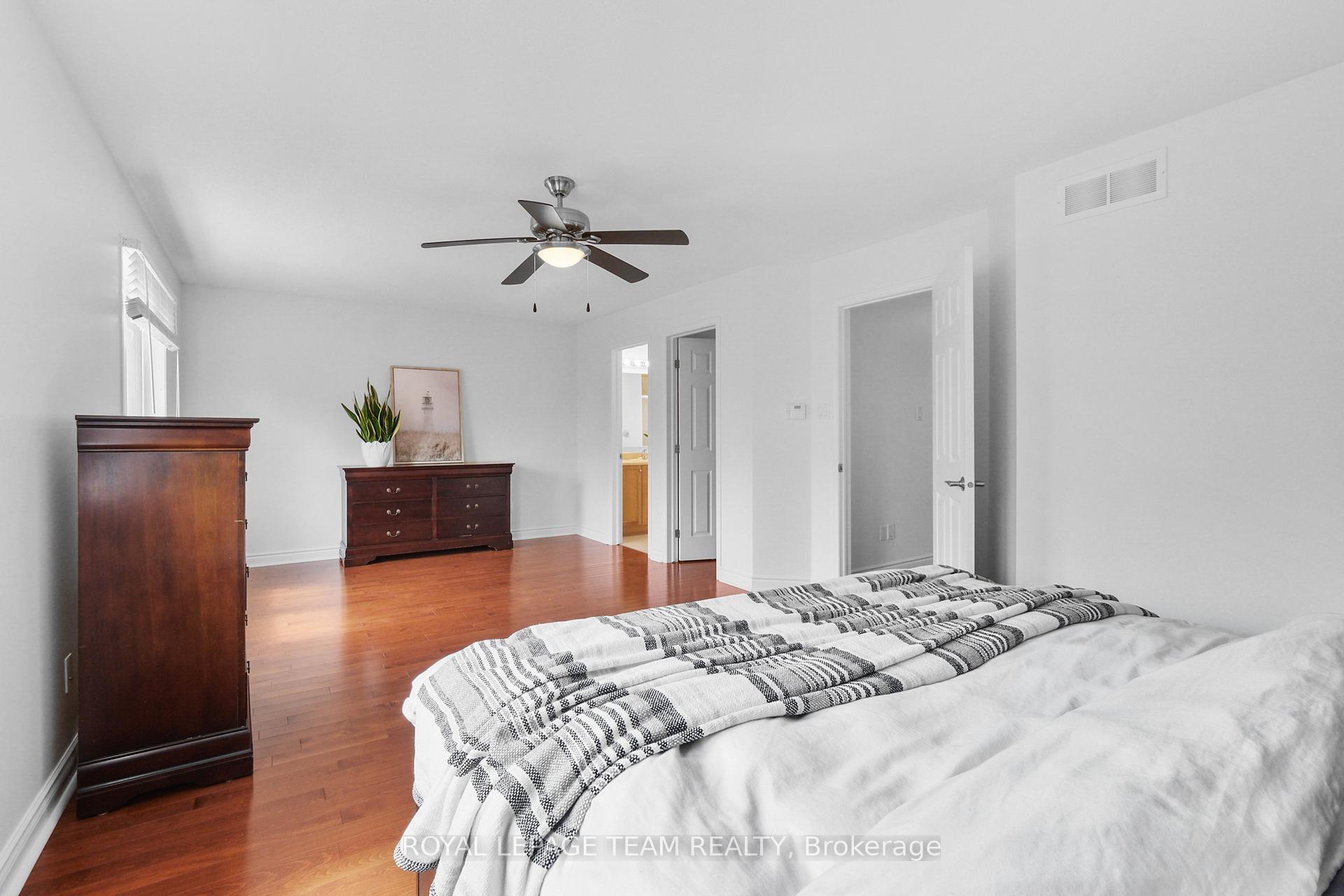Photo 16 of 126 Arrowwood Drive, Ottawa, Stittsville (South) — HOMEH