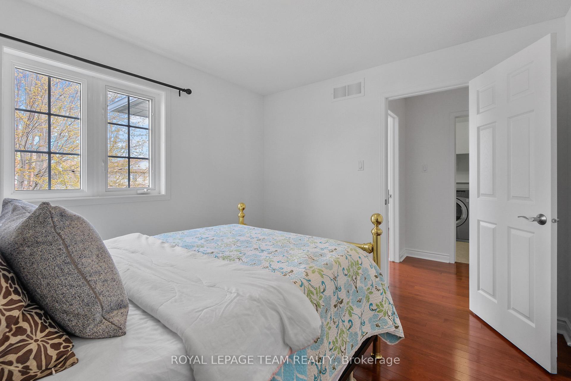 Photo 24 of 126 Arrowwood Drive, Ottawa, Stittsville (South) — HOMEH
