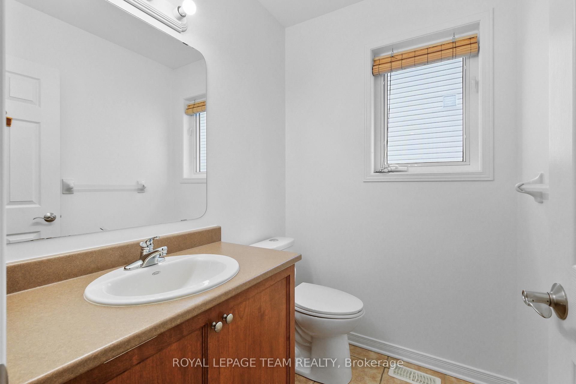Photo 40 of 126 Arrowwood Drive, Ottawa, Stittsville (South) — HOMEH