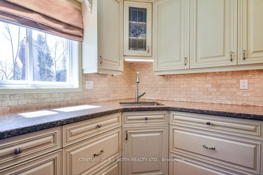 Photo 18 of 17 Frontier Avenue, Orillia — HOMEH