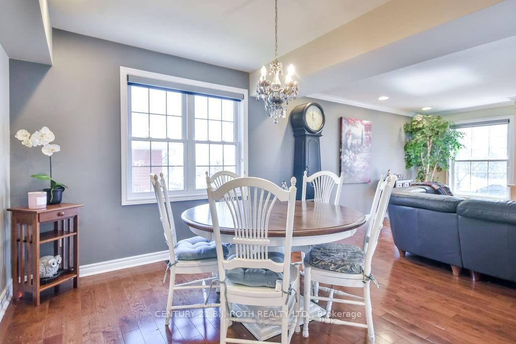 Photo 14 of 17 Frontier Avenue, Orillia — HOMEH