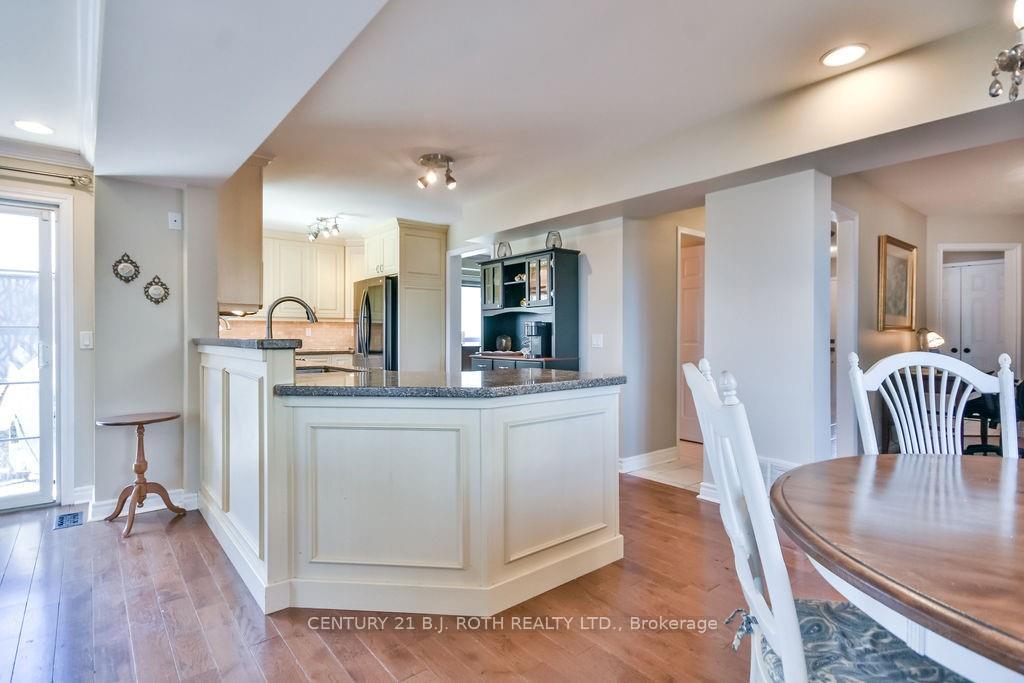 Photo 13 of 17 Frontier Avenue, Orillia — HOMEH
