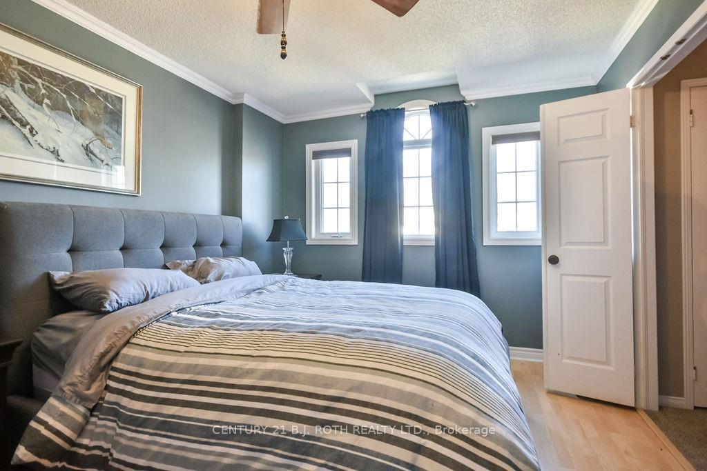 Photo 35 of 17 Frontier Avenue, Orillia — HOMEH
