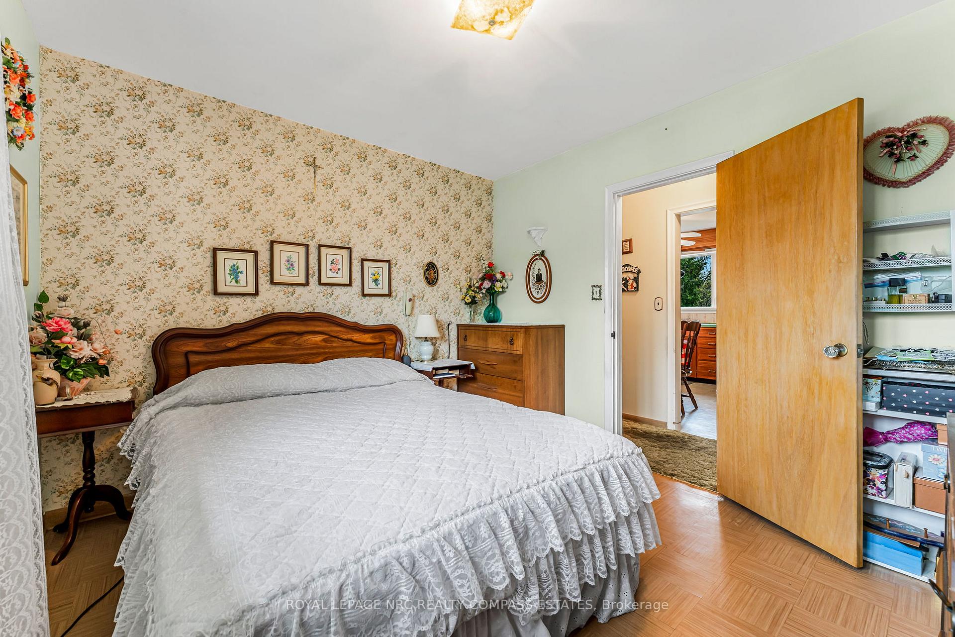 Photo 14 of 7 Ernest Street, St. Catharines, Lakeport — HOMEH