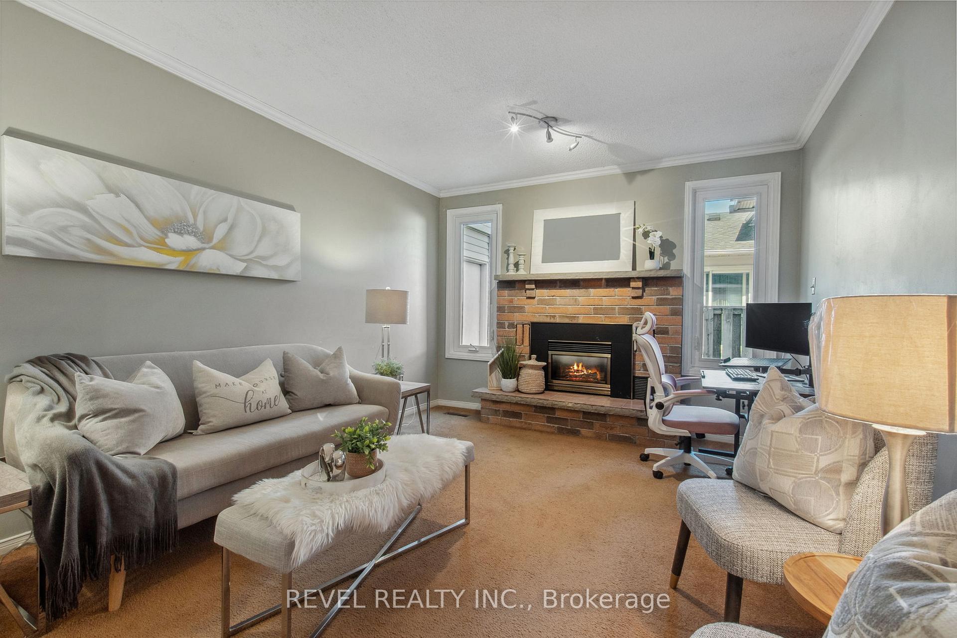 Photo 8 of 5 Winners Circle, Whitby, Blue Grass Meadows — HOMEH