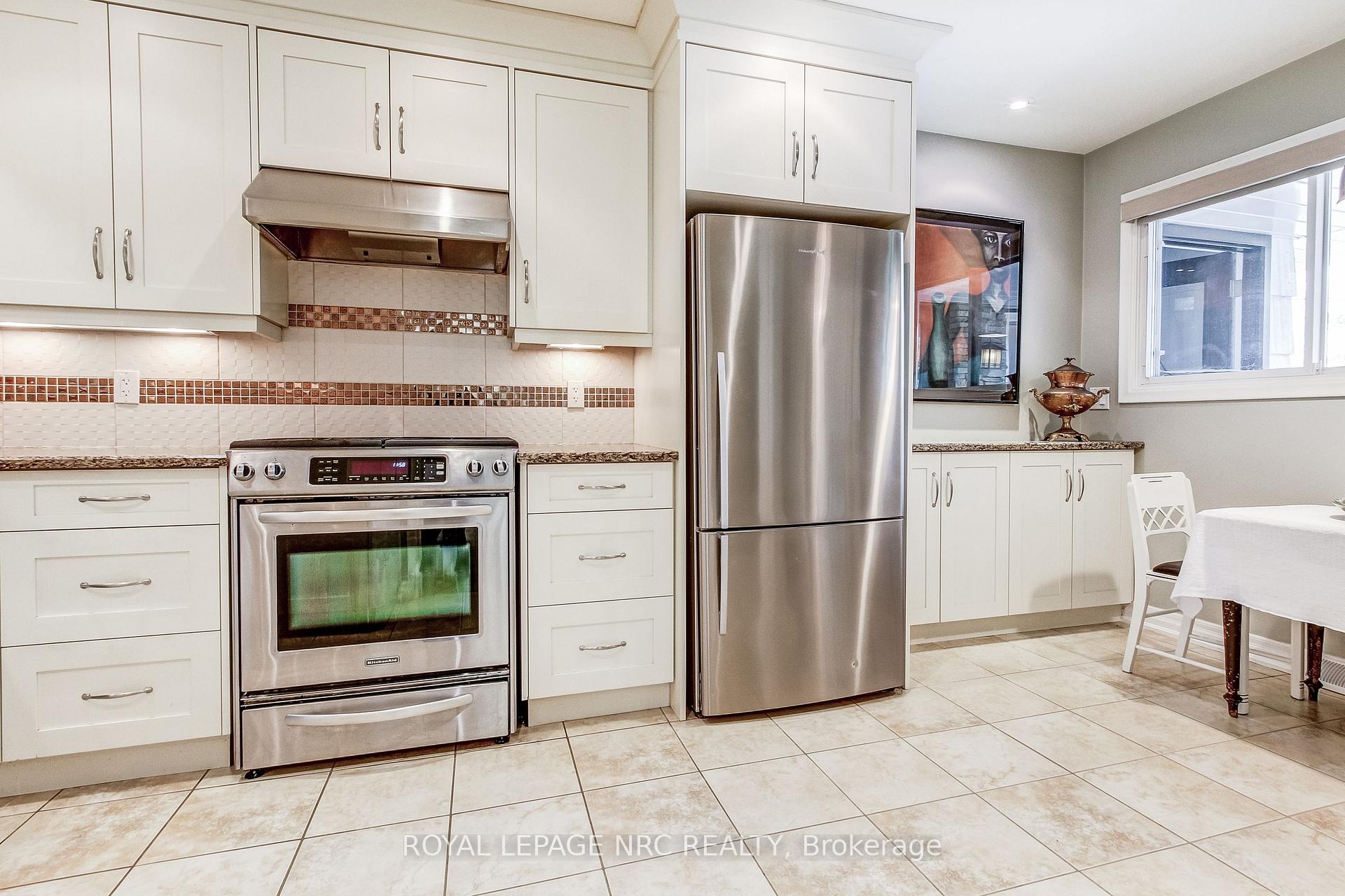 Photo 7 of 8 Rice Avenue, St. Catharines, Bunting/Linwell — HOMEH