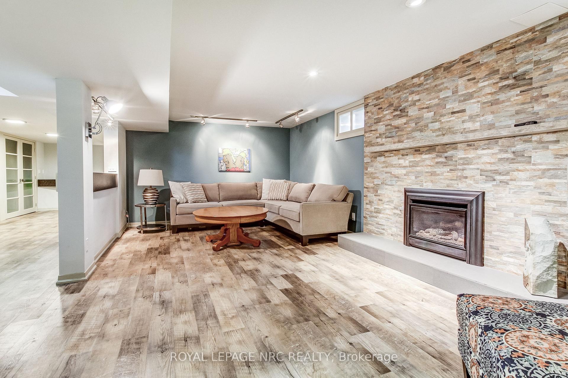 Photo 19 of 8 Rice Avenue, St. Catharines, Bunting/Linwell — HOMEH
