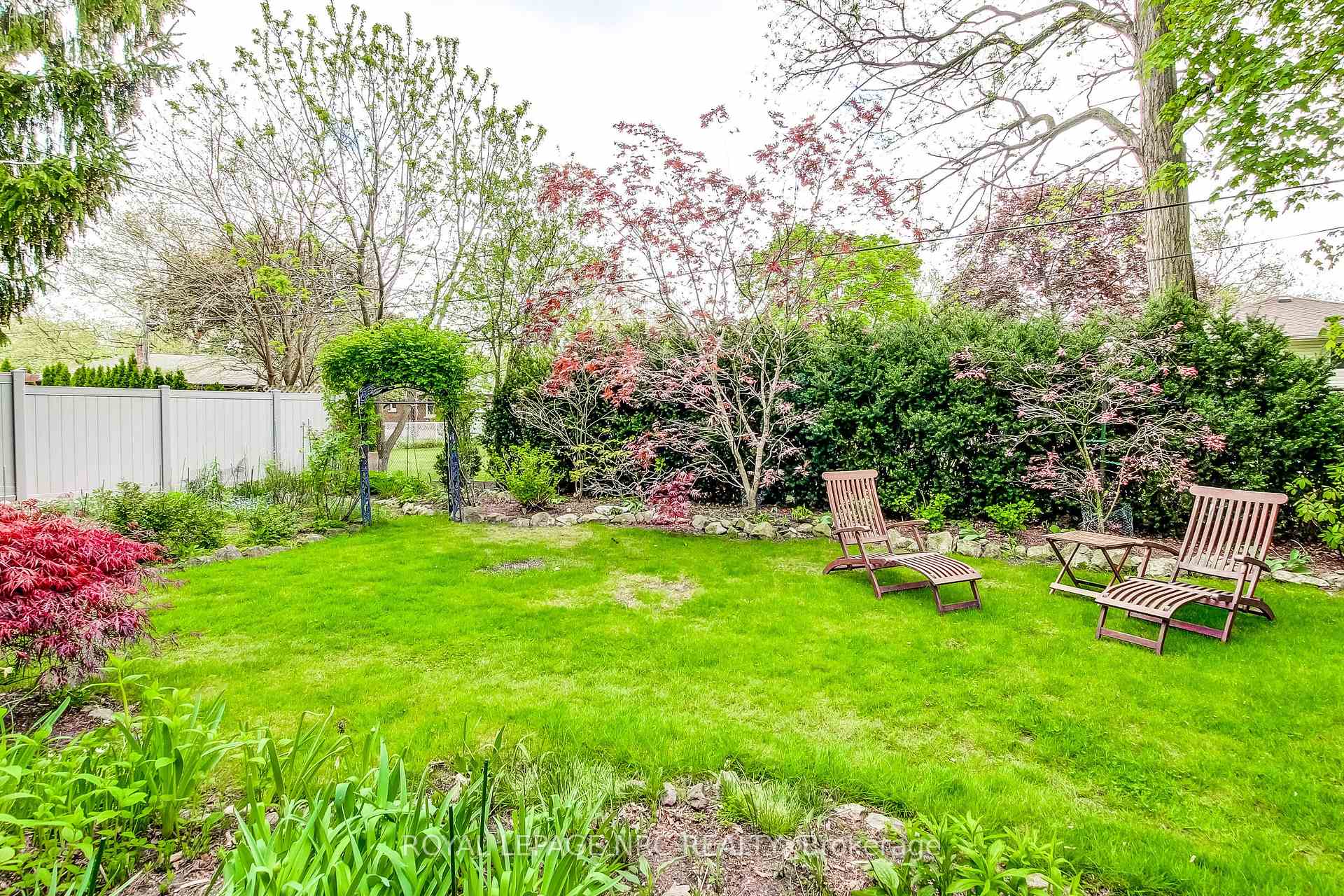 Photo 43 of 8 Rice Avenue, St. Catharines, Bunting/Linwell — HOMEH