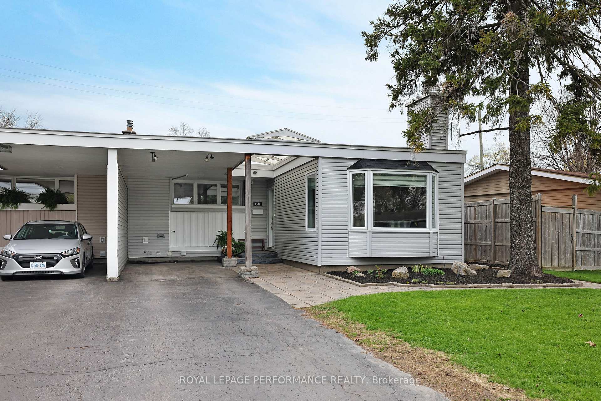 Photo 1 of 64 Crystal Beach Drive, Ottawa, Crystal Beach — HOMEH