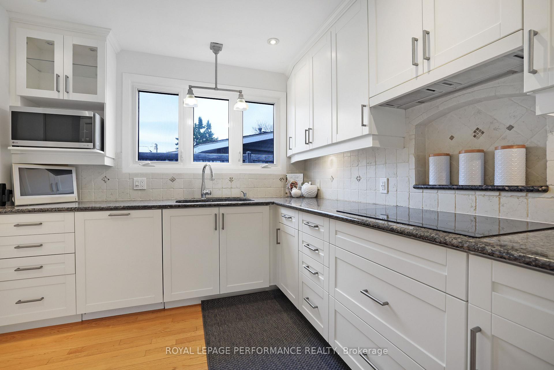 Photo 6 of 64 Crystal Beach Drive, Ottawa, Crystal Beach — HOMEH