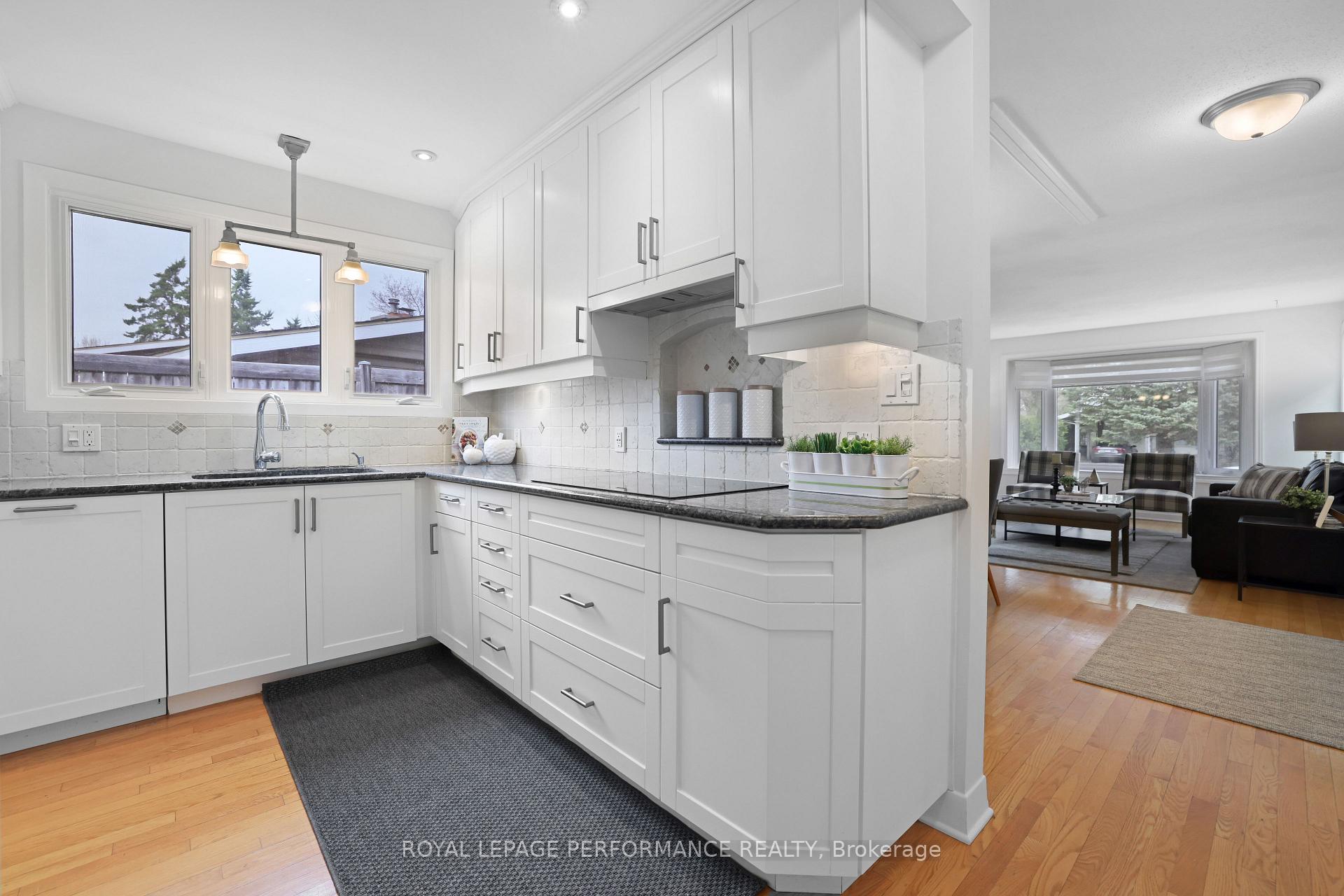 Photo 19 of 64 Crystal Beach Drive, Ottawa, Crystal Beach — HOMEH