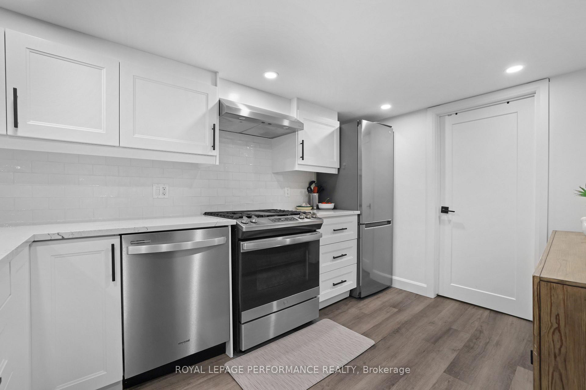 Photo 28 of 64 Crystal Beach Drive, Ottawa, Crystal Beach — HOMEH