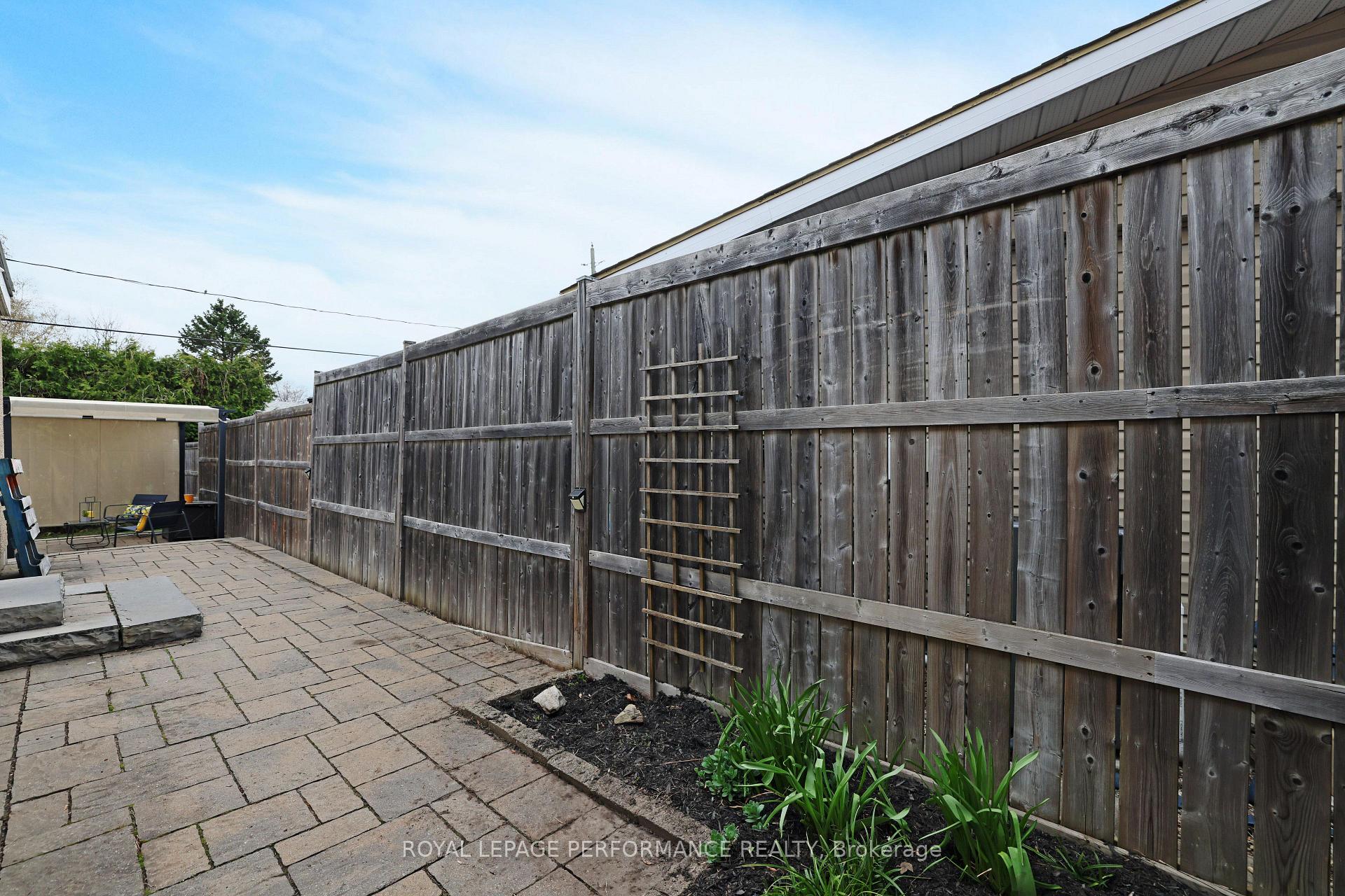 Photo 37 of 64 Crystal Beach Drive, Ottawa, Crystal Beach — HOMEH