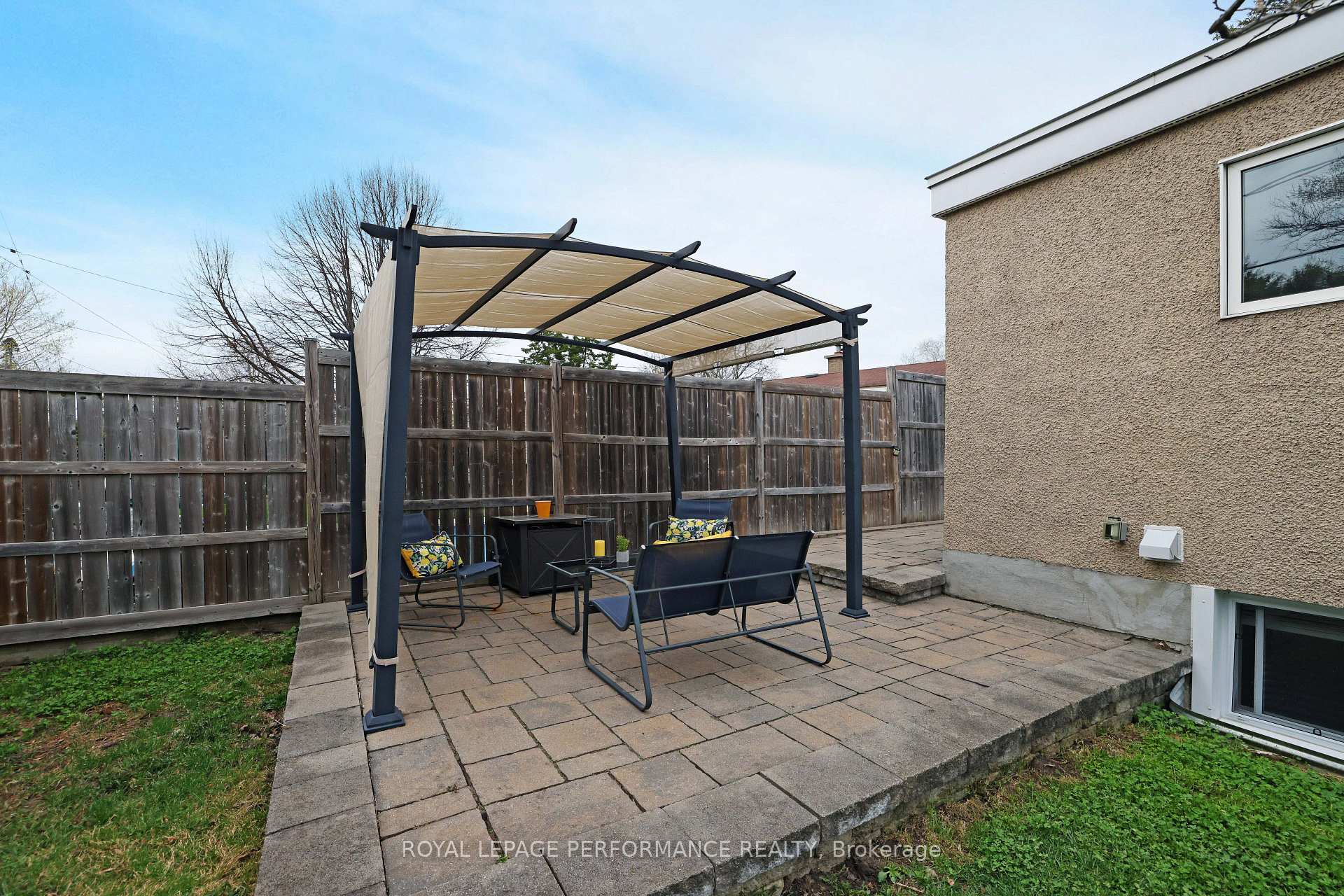 Photo 42 of 64 Crystal Beach Drive, Ottawa, Crystal Beach — HOMEH