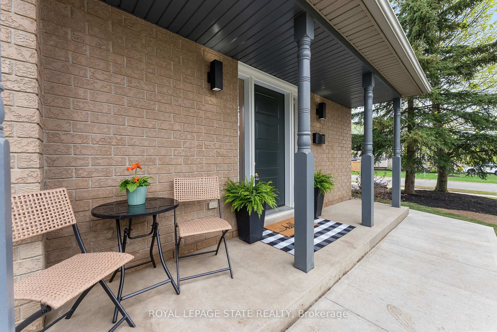 Photo 22 of 35 Morwick Drive, Hamilton, Ancaster — HOMEH