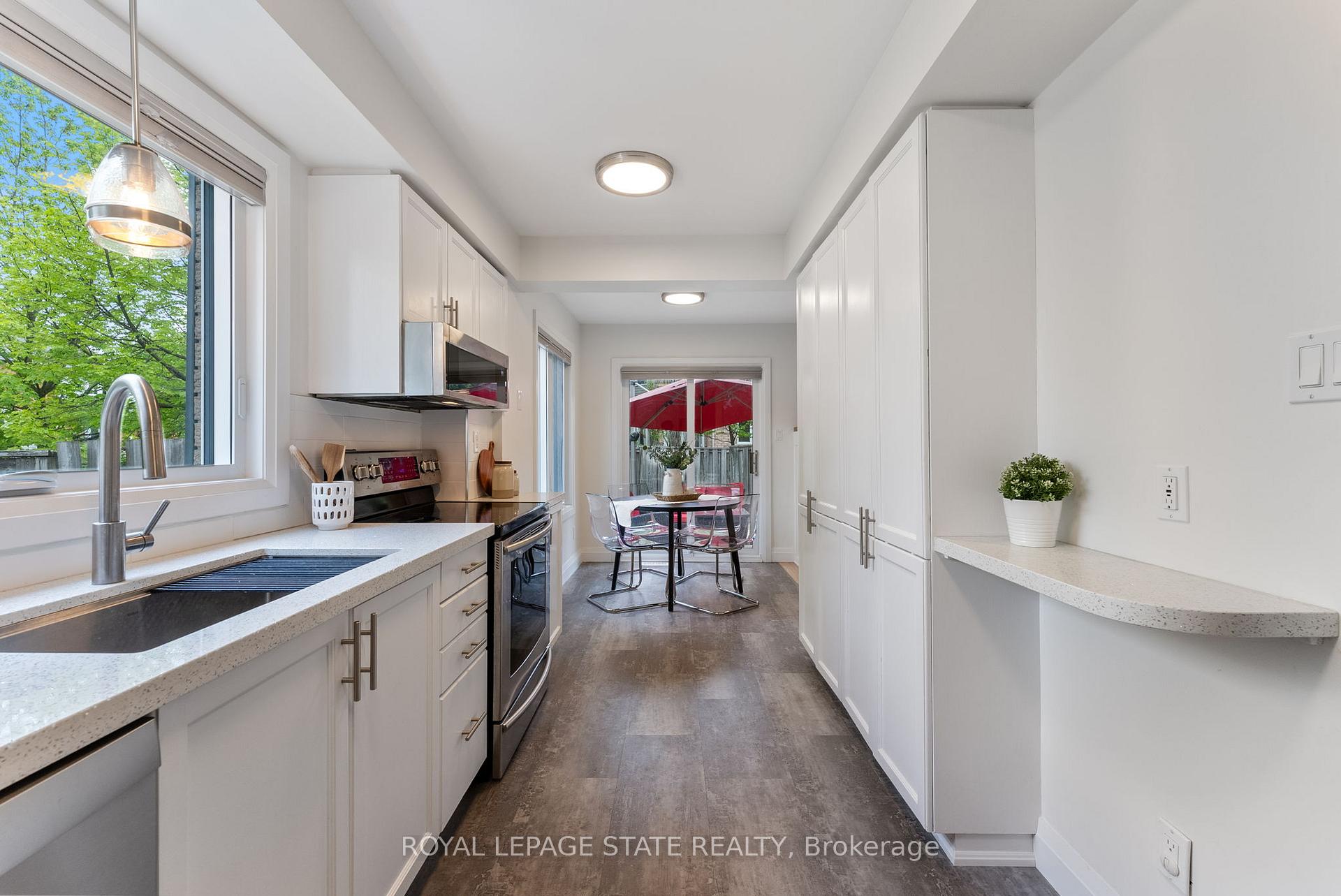 Photo 30 of 35 Morwick Drive, Hamilton, Ancaster — HOMEH