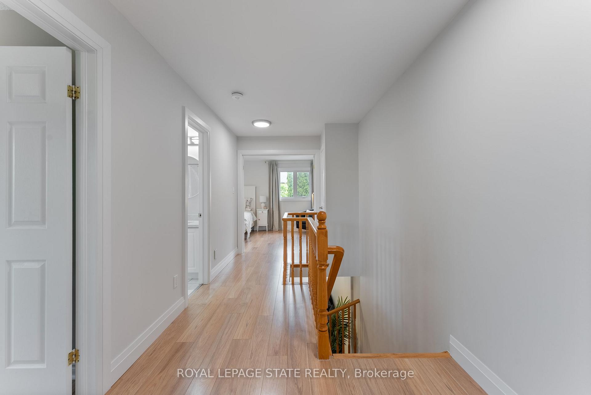 Photo 14 of 35 Morwick Drive, Hamilton, Ancaster — HOMEH