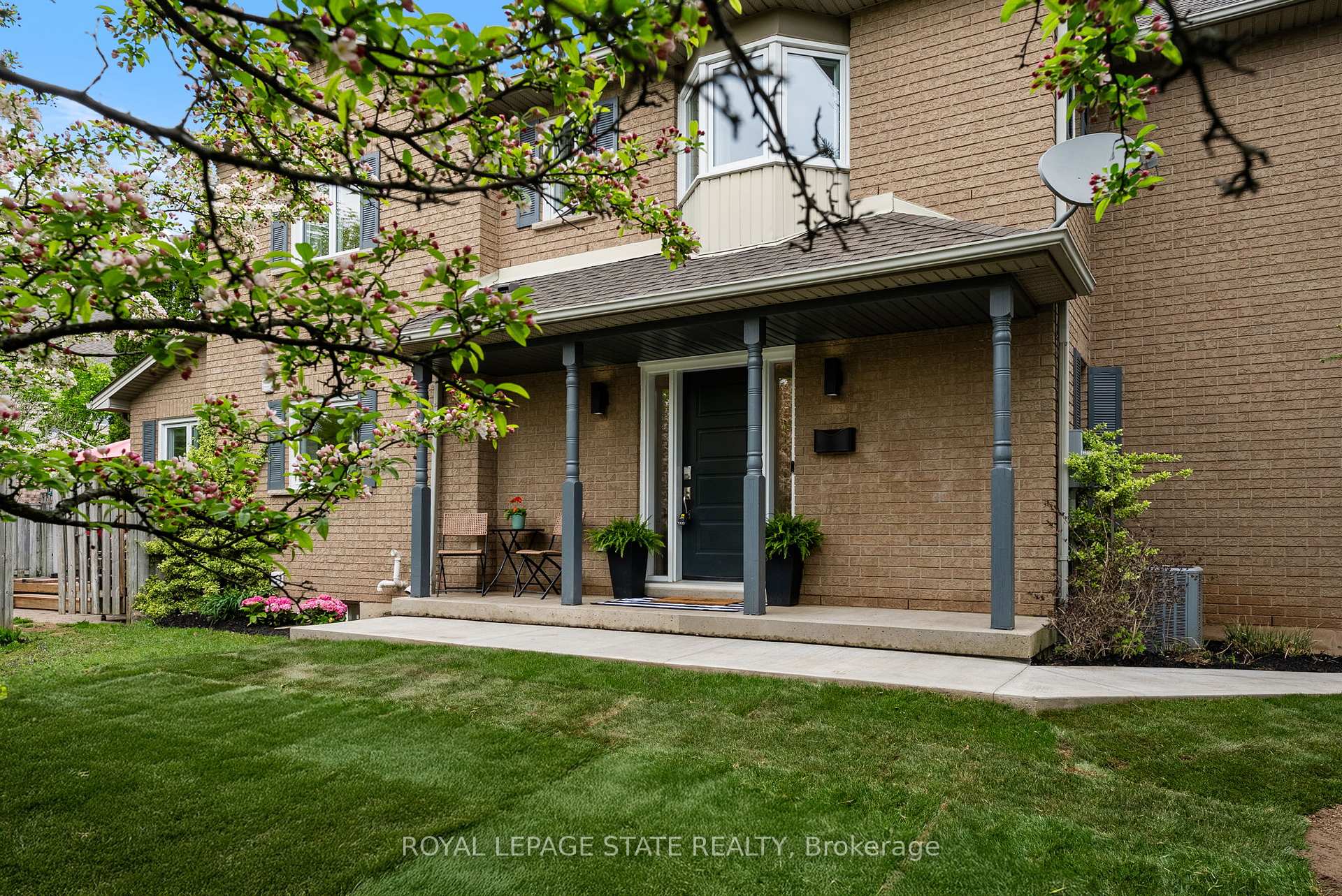 Photo 37 of 35 Morwick Drive, Hamilton, Ancaster — HOMEH