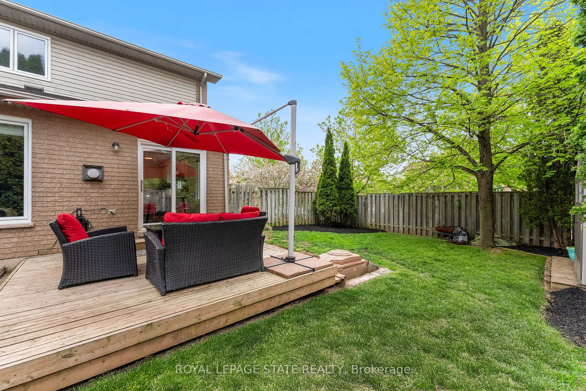 Photo 36 of 35 Morwick Drive, Hamilton, Ancaster — HOMEH