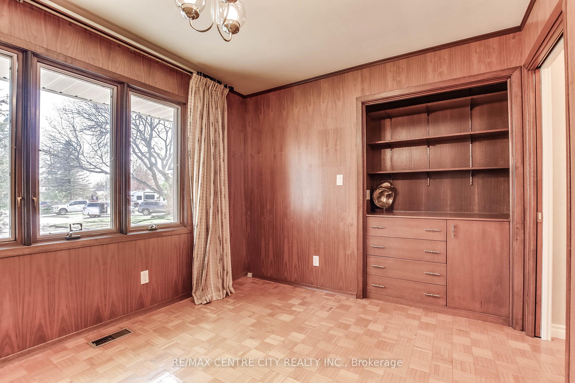Photo 27 of 32 Locke Avenue, St. Thomas — HOMEH