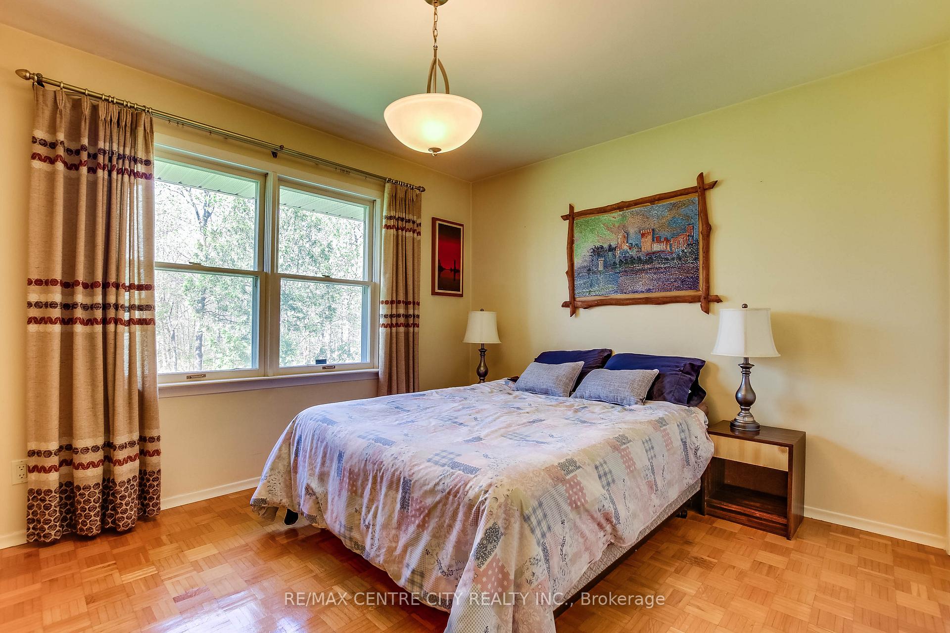 Photo 16 of 32 Locke Avenue, St. Thomas — HOMEH