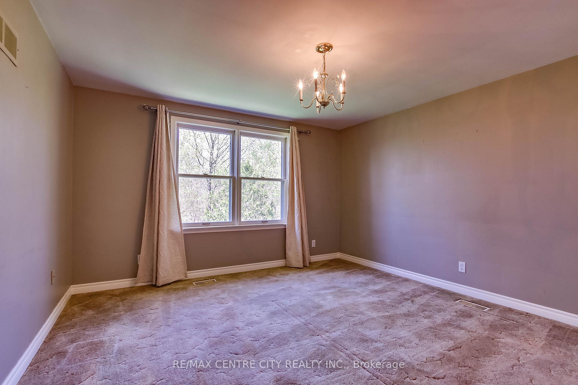 Photo 34 of 32 Locke Avenue, St. Thomas — HOMEH