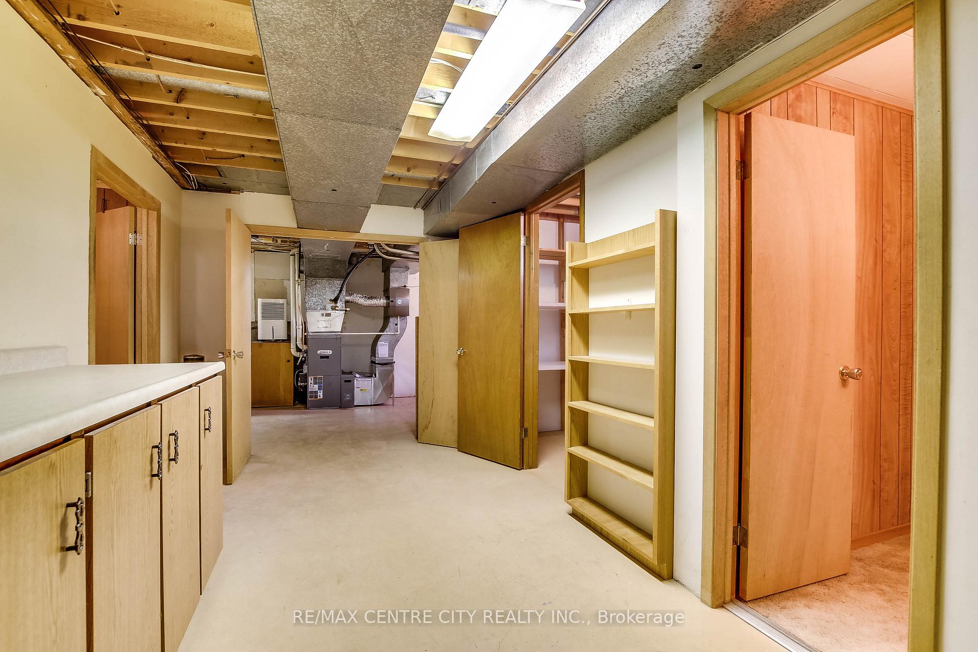 Photo 26 of 32 Locke Avenue, St. Thomas — HOMEH