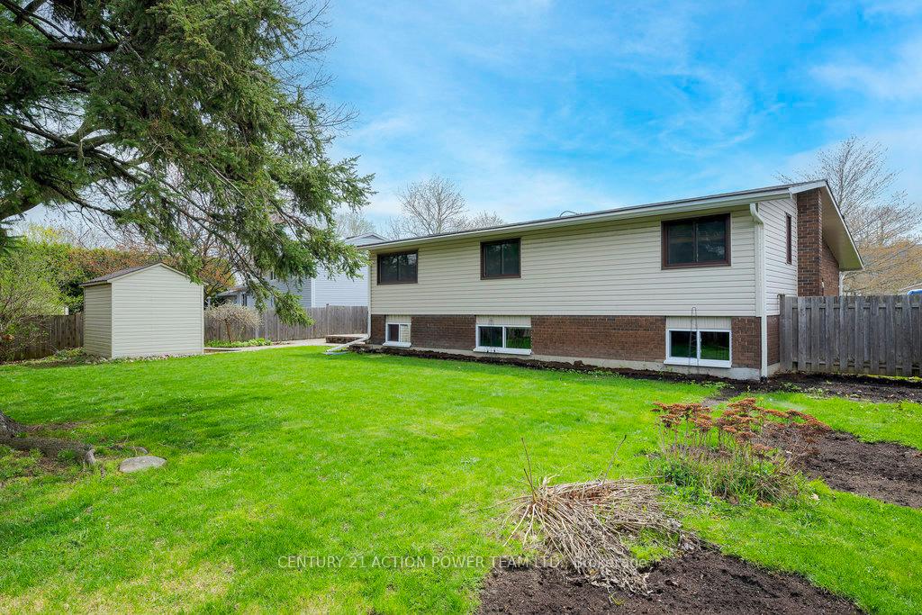 Photo 38 of 9 Keewatin Crescent, Ottawa, Borden Farm/Stewart Farm/Carleton Heights/Parkwood Hills — HOMEH