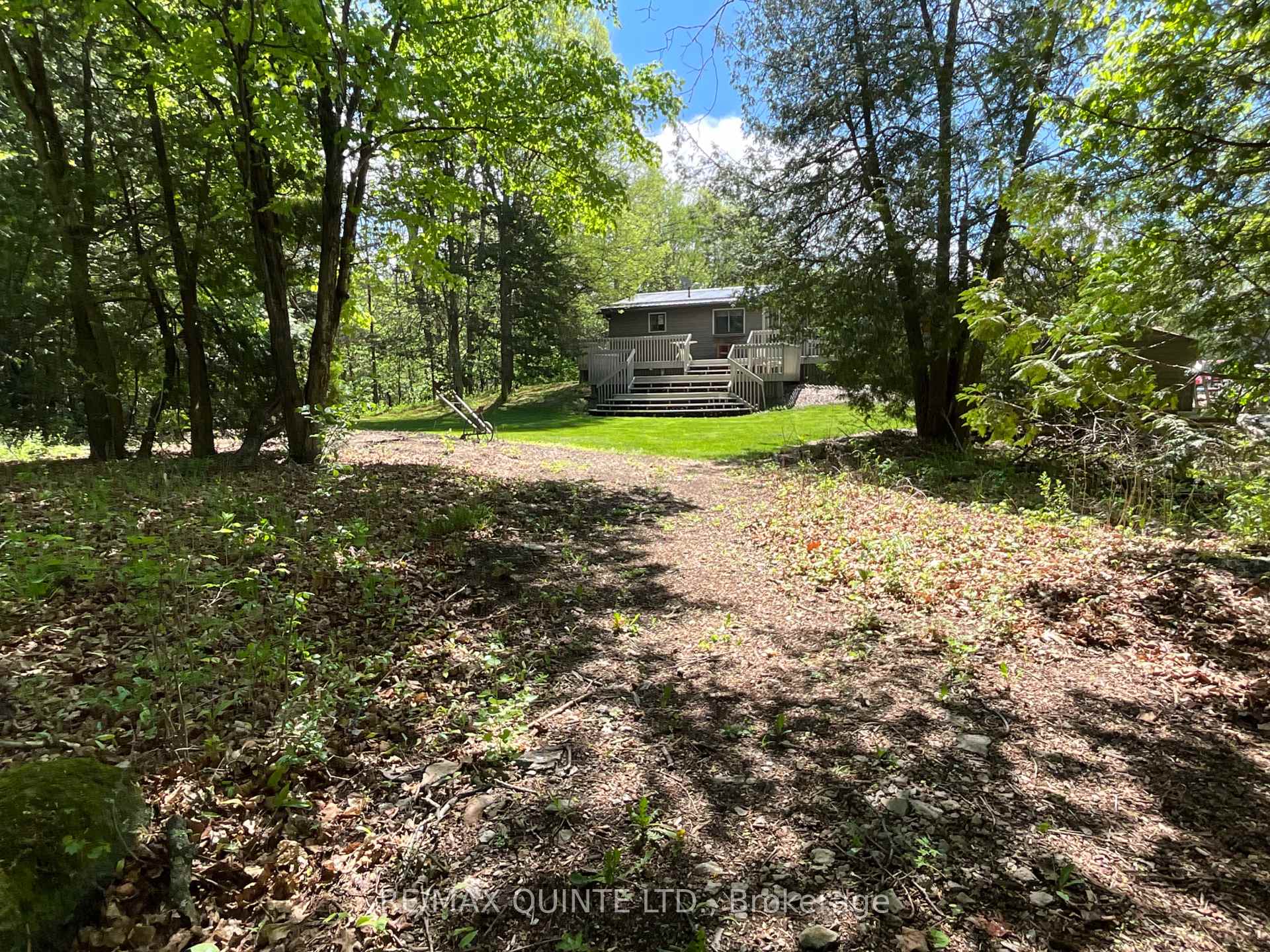 Photo 2 of 405 Scuttlehole Road, Belleville, Thurlow Ward — HOMEH