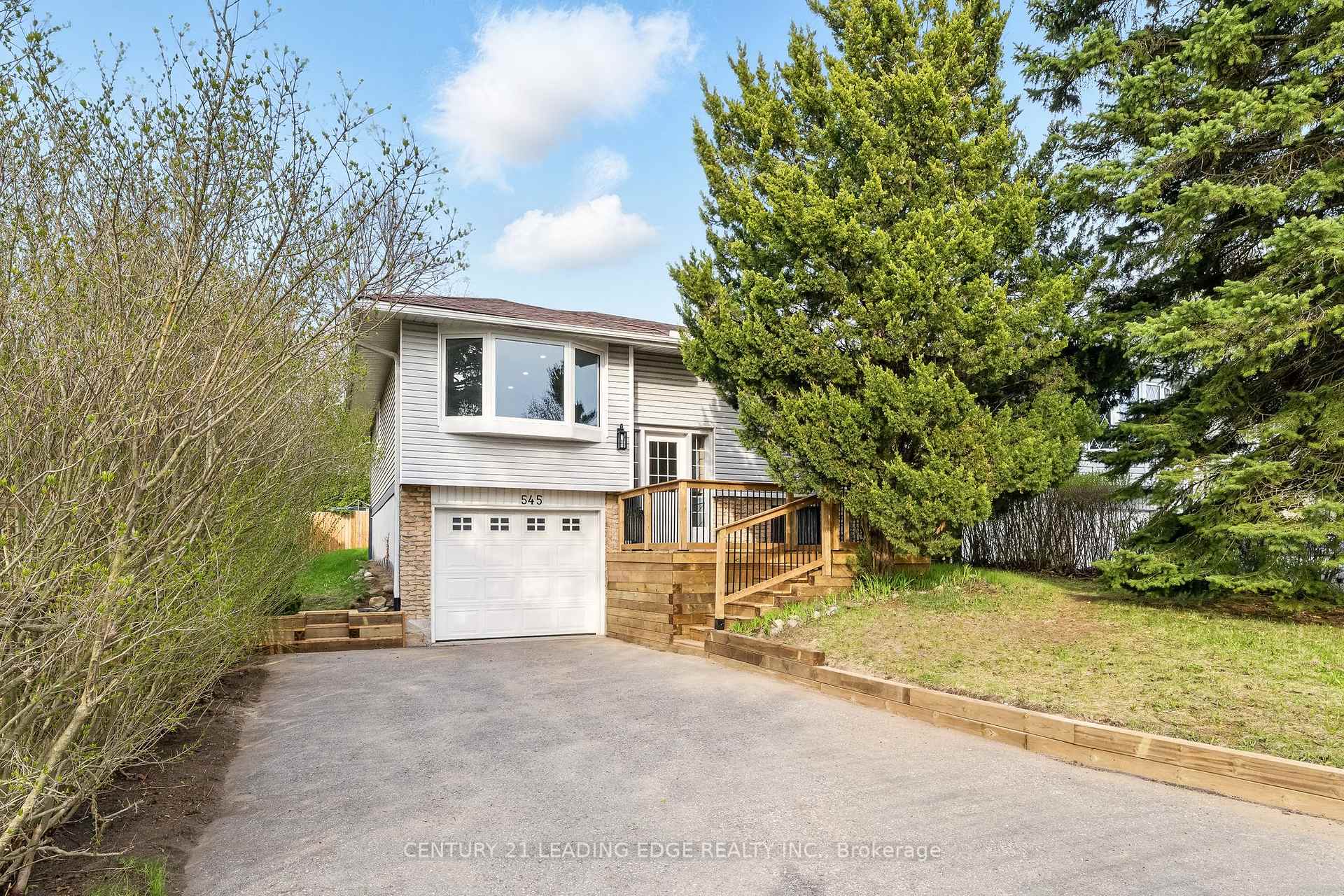 Photo 6 of 545 Capilano Crescent, Oshawa, Donevan — HOMEH