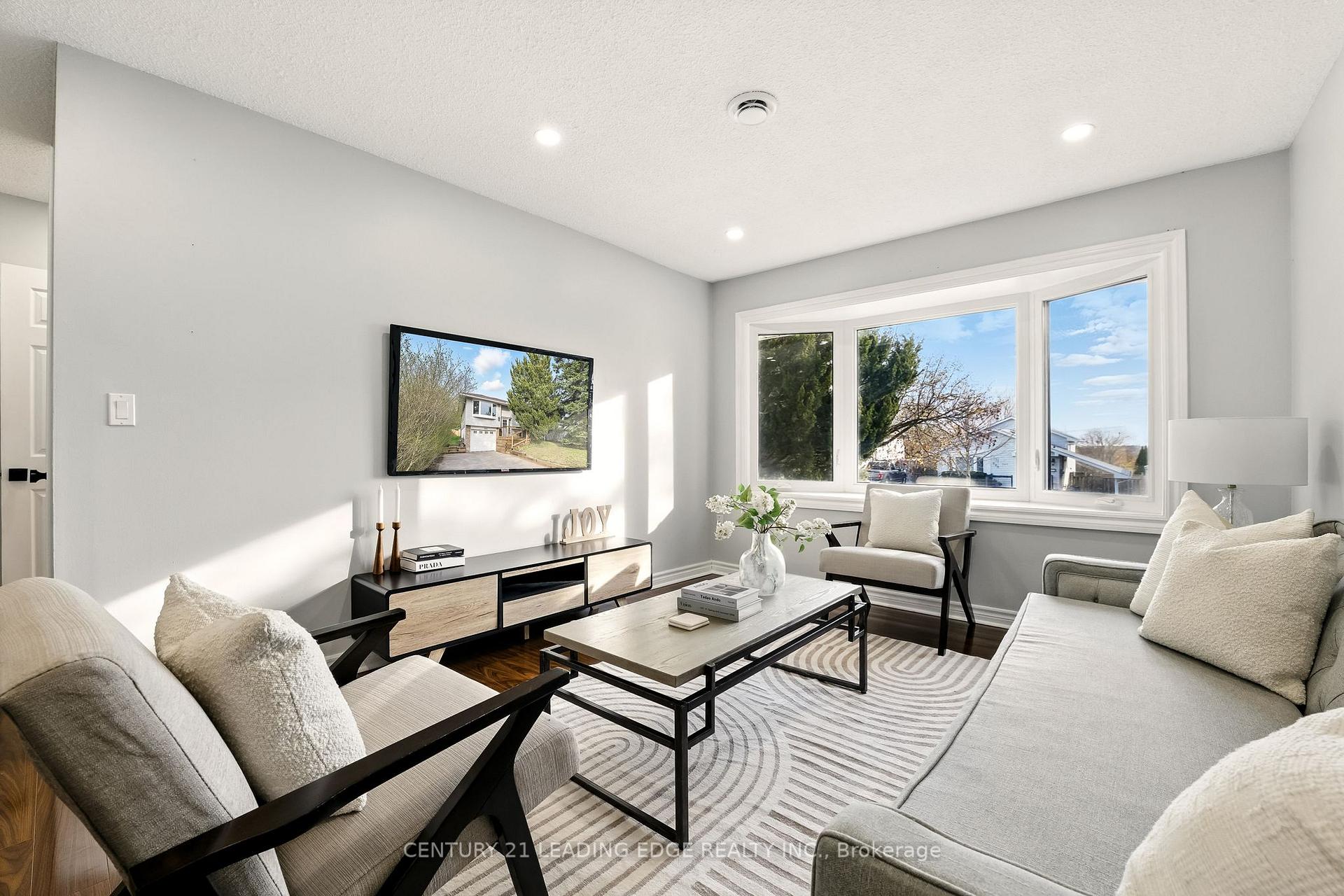 Photo 43 of 545 Capilano Crescent, Oshawa, Donevan — HOMEH