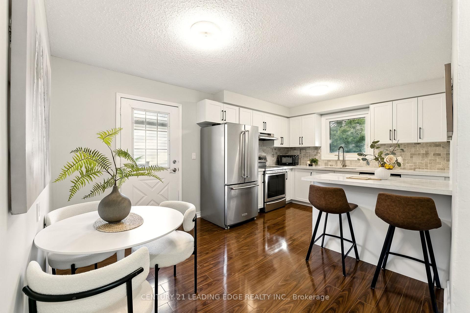 Photo 31 of 545 Capilano Crescent, Oshawa, Donevan — HOMEH