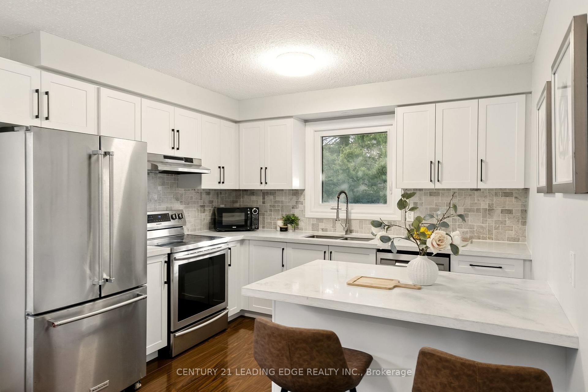 Photo 15 of 545 Capilano Crescent, Oshawa, Donevan — HOMEH