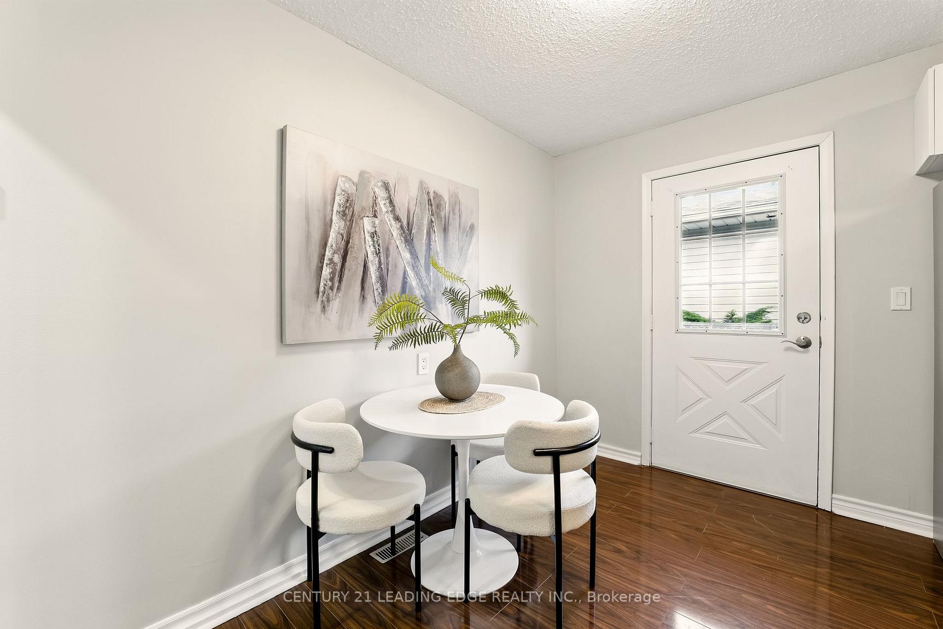 Photo 23 of 545 Capilano Crescent, Oshawa, Donevan — HOMEH