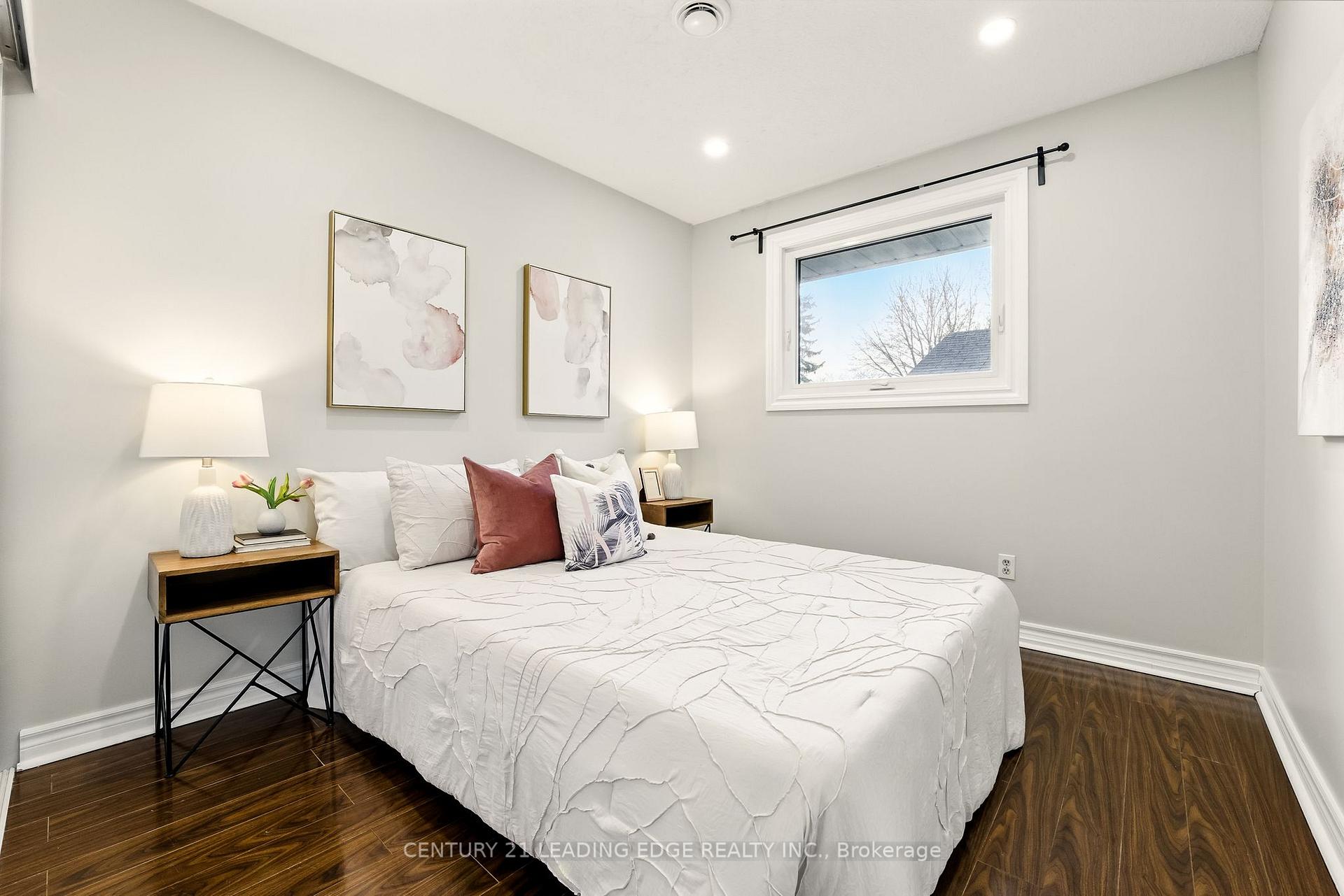 Photo 20 of 545 Capilano Crescent, Oshawa, Donevan — HOMEH